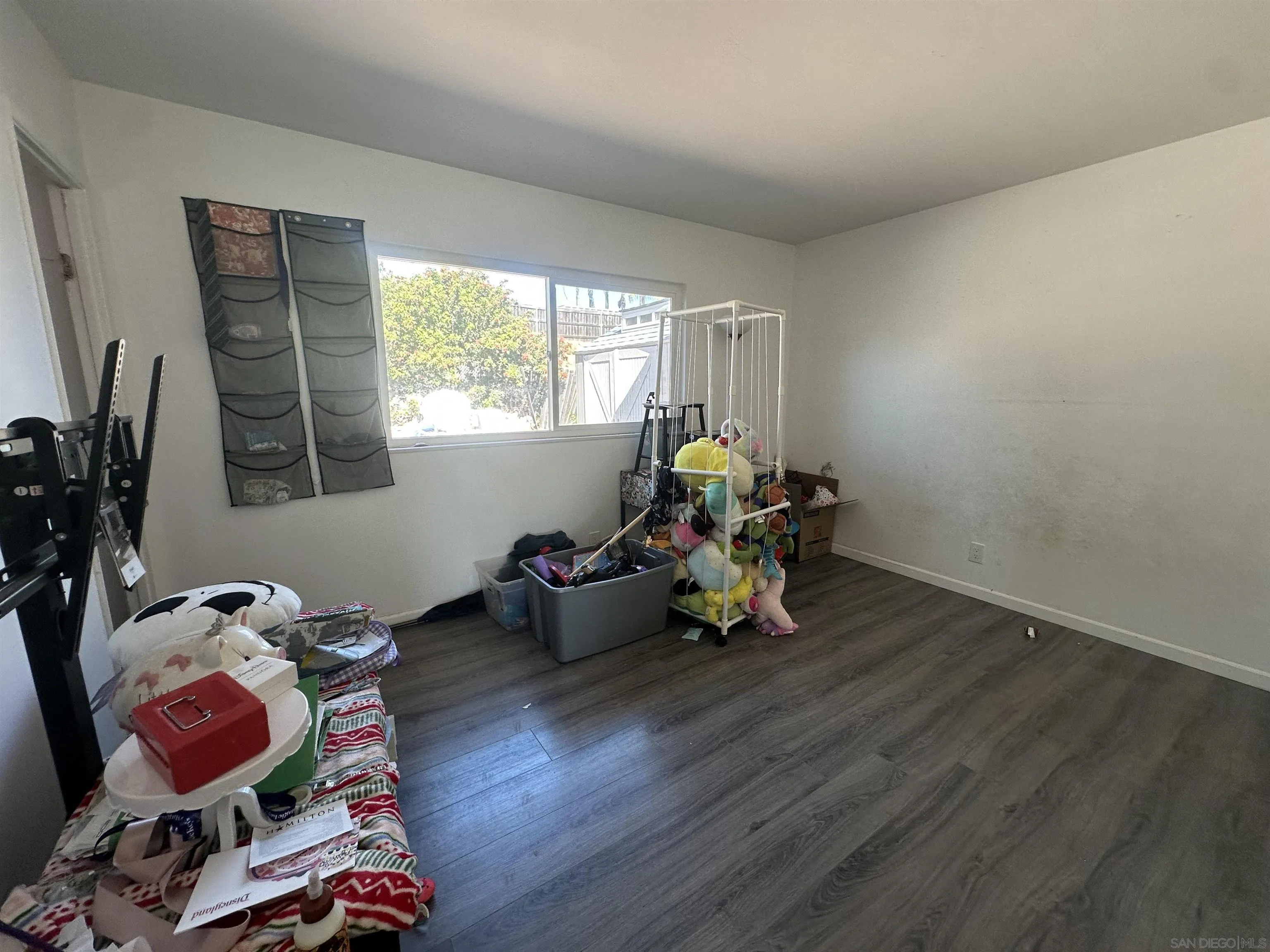 https://cdn.realtyfeed.com/cdn/127/250043215/79421821054fd6bb1e16965b99d0827f.webp