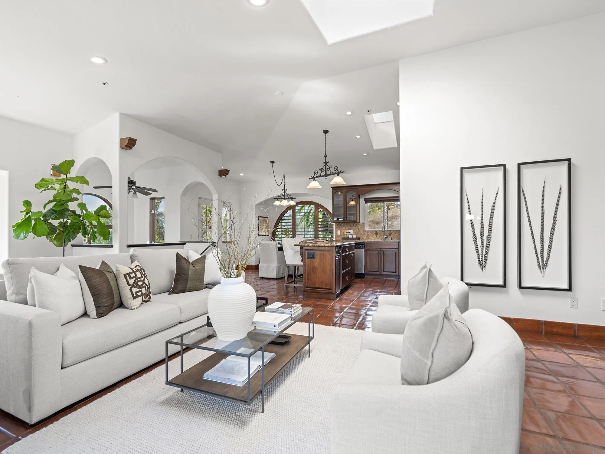 https://cdn.realtyfeed.com/cdn/127/250043222/78c8a52fd84d2f9a4549bf0ab32c923d.webp