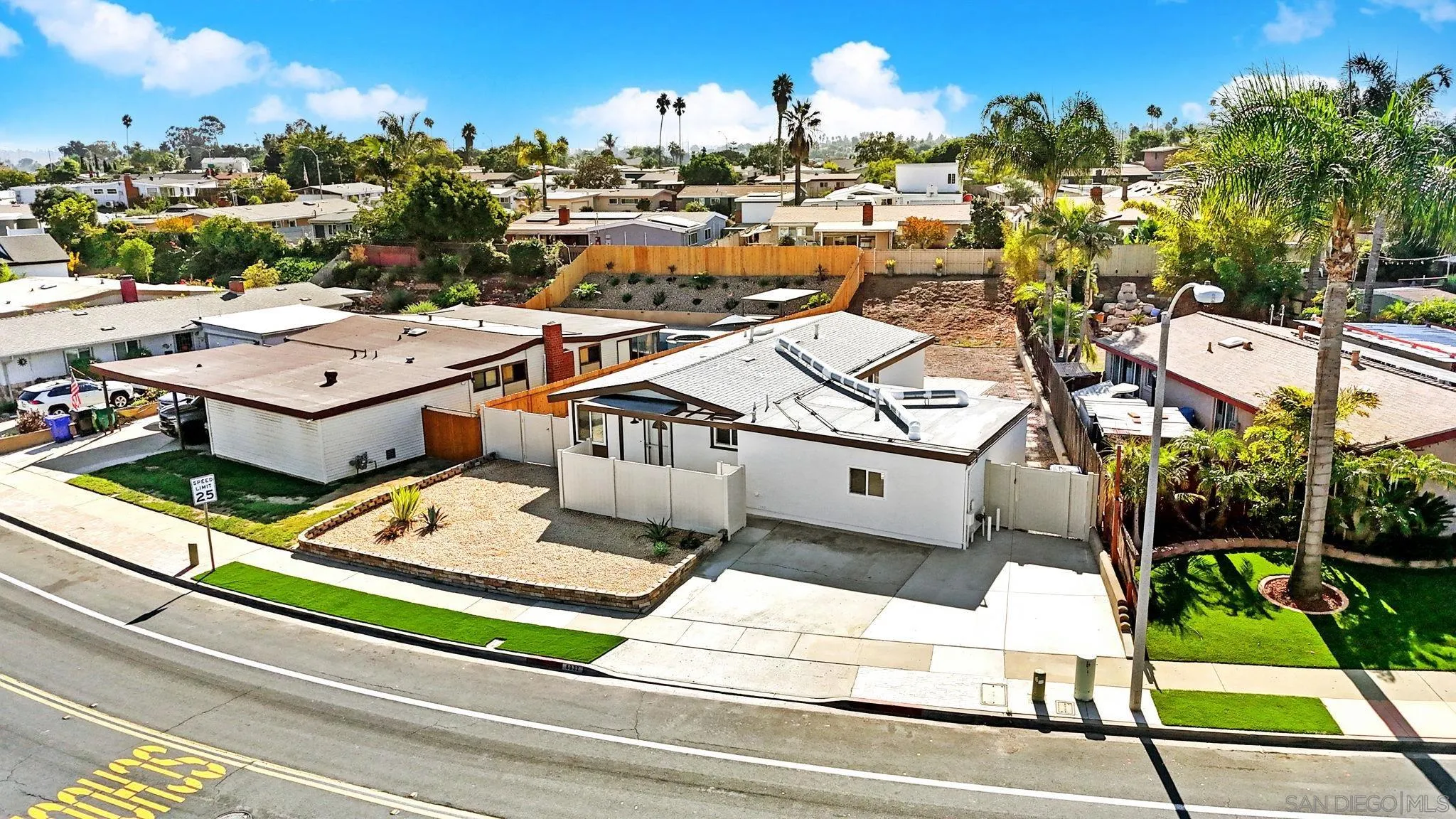 https://cdn.realtyfeed.com/cdn/127/250043223/578efb291154e82778cbbfd60d6970ac.webp