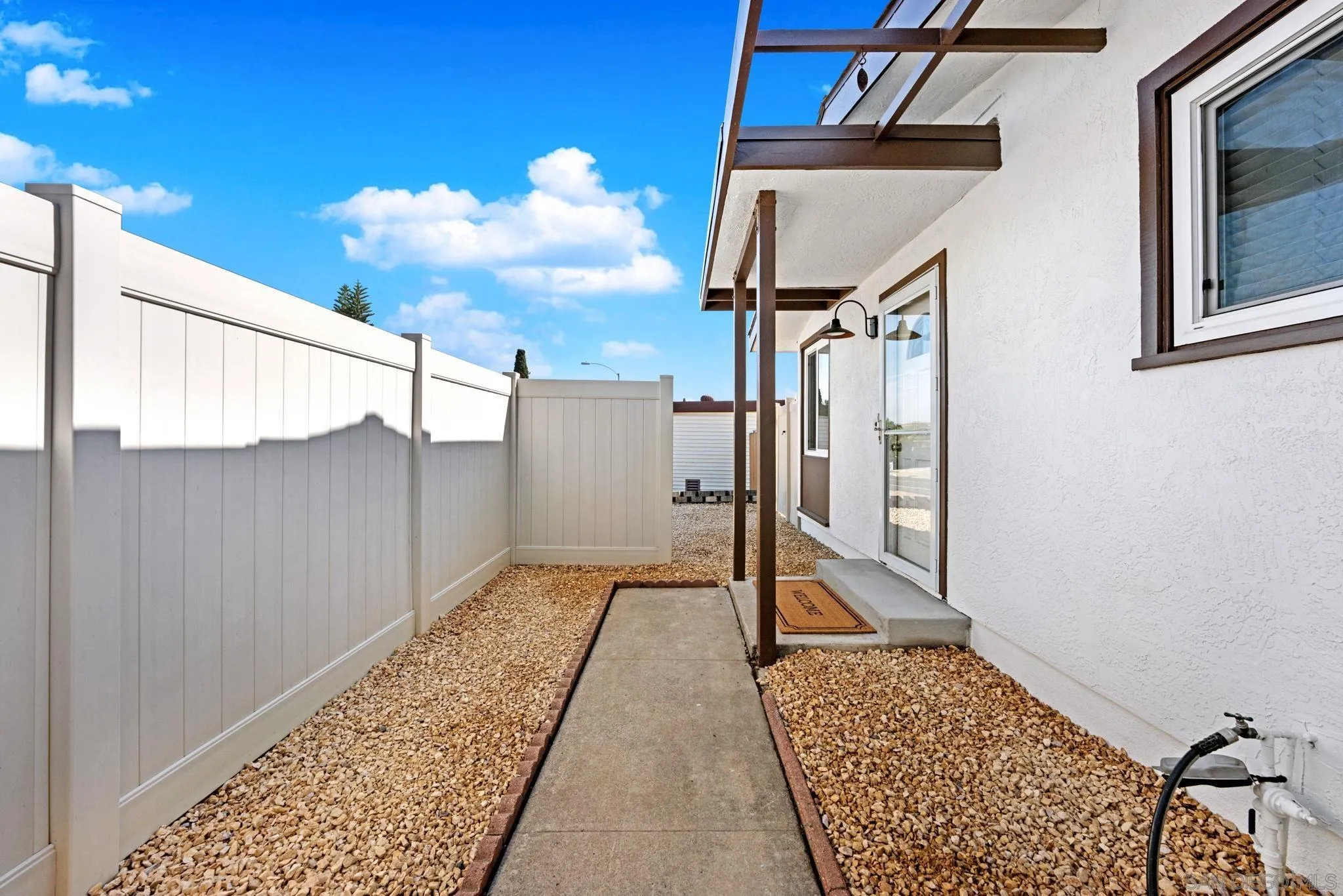 https://cdn.realtyfeed.com/cdn/127/250043223/68e95c0f62291a56c108547fe128489f.webp