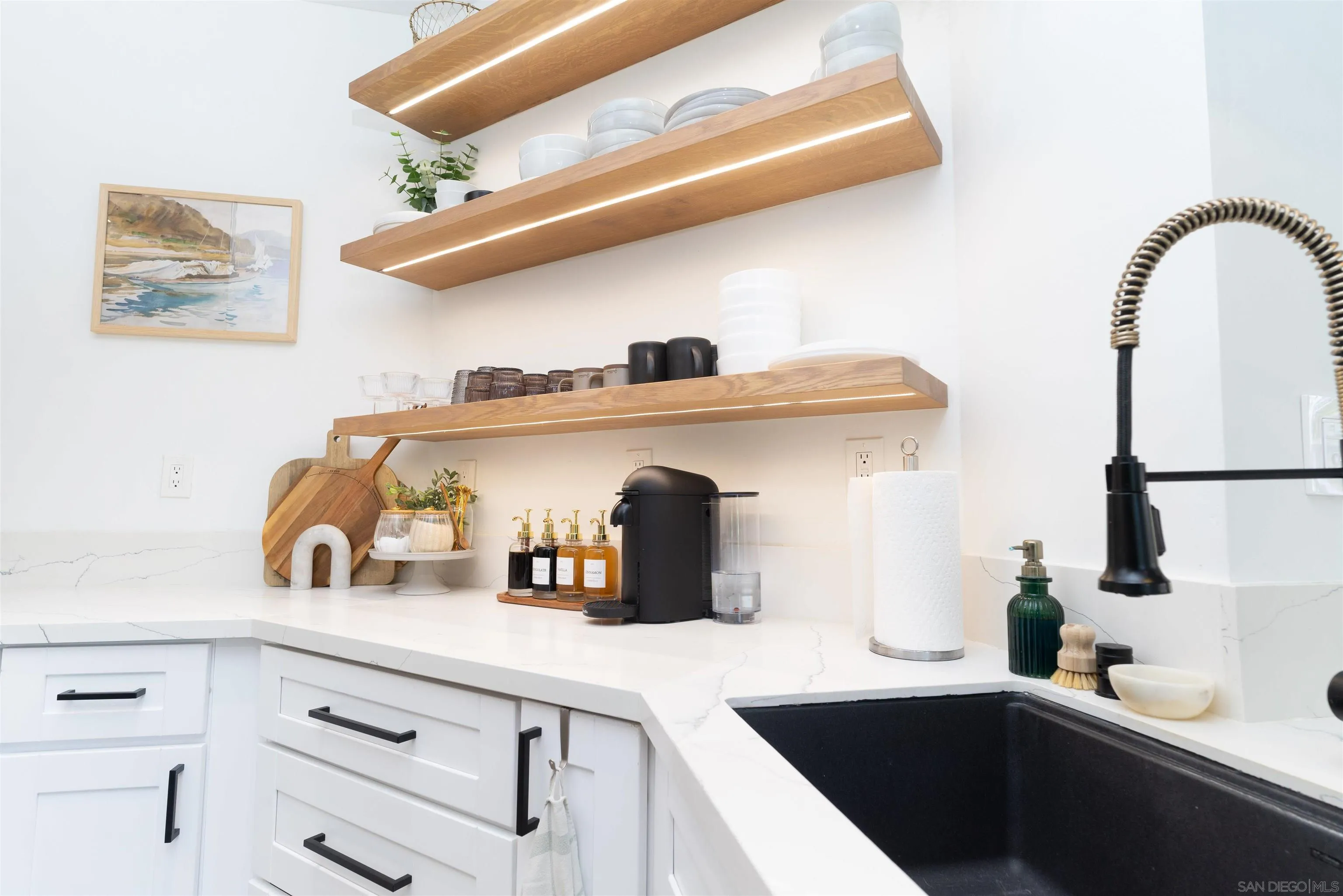 https://cdn.realtyfeed.com/cdn/127/250043247/2b658325519a38a21e0dfbb3639fa8d6.webp