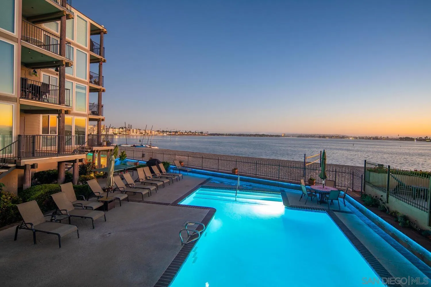 https://cdn.realtyfeed.com/cdn/127/250043250/58bf09347028eca91910c7d541837507.webp