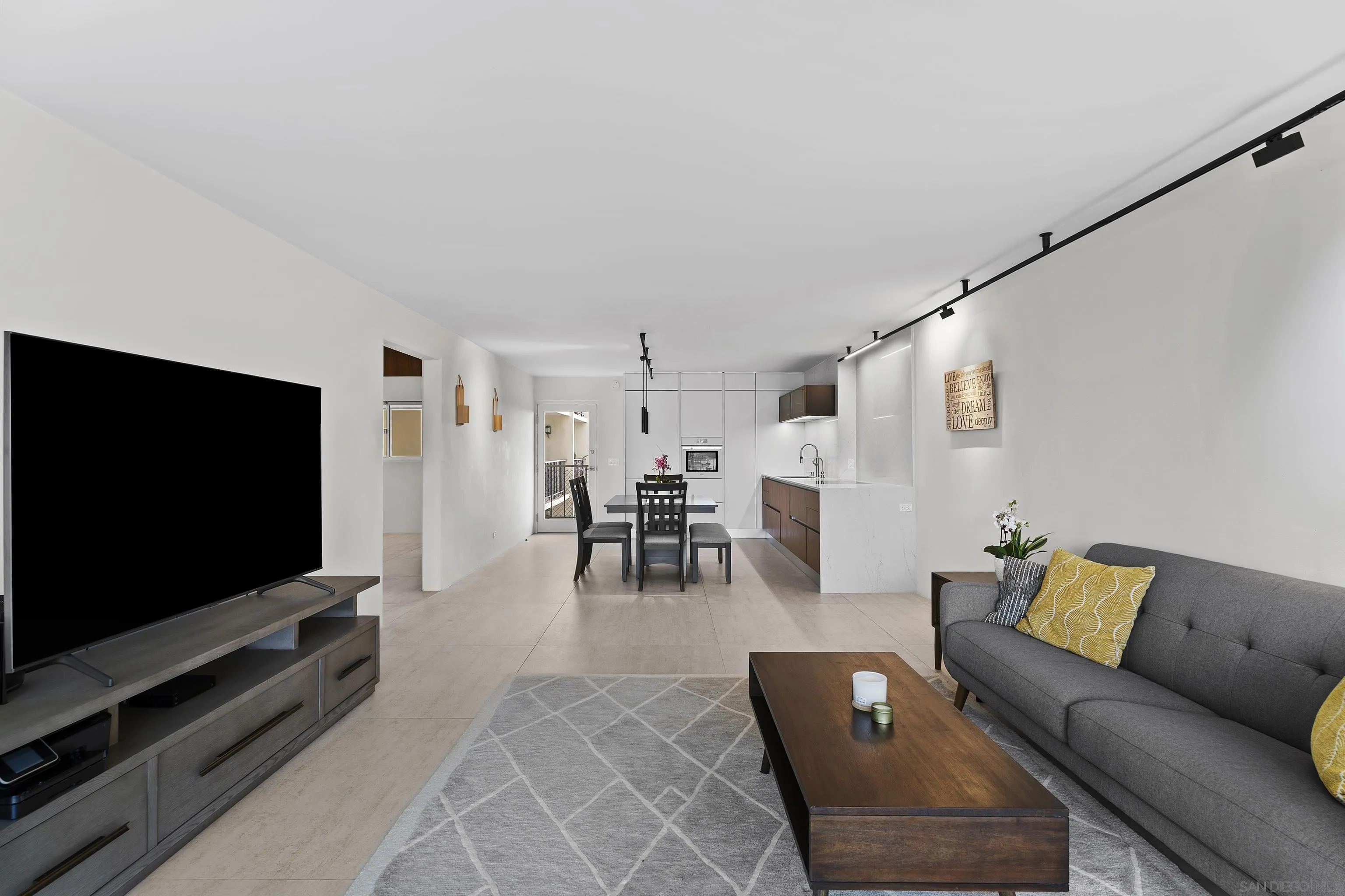 Photo #9: 250043251 Listing: Photo #9