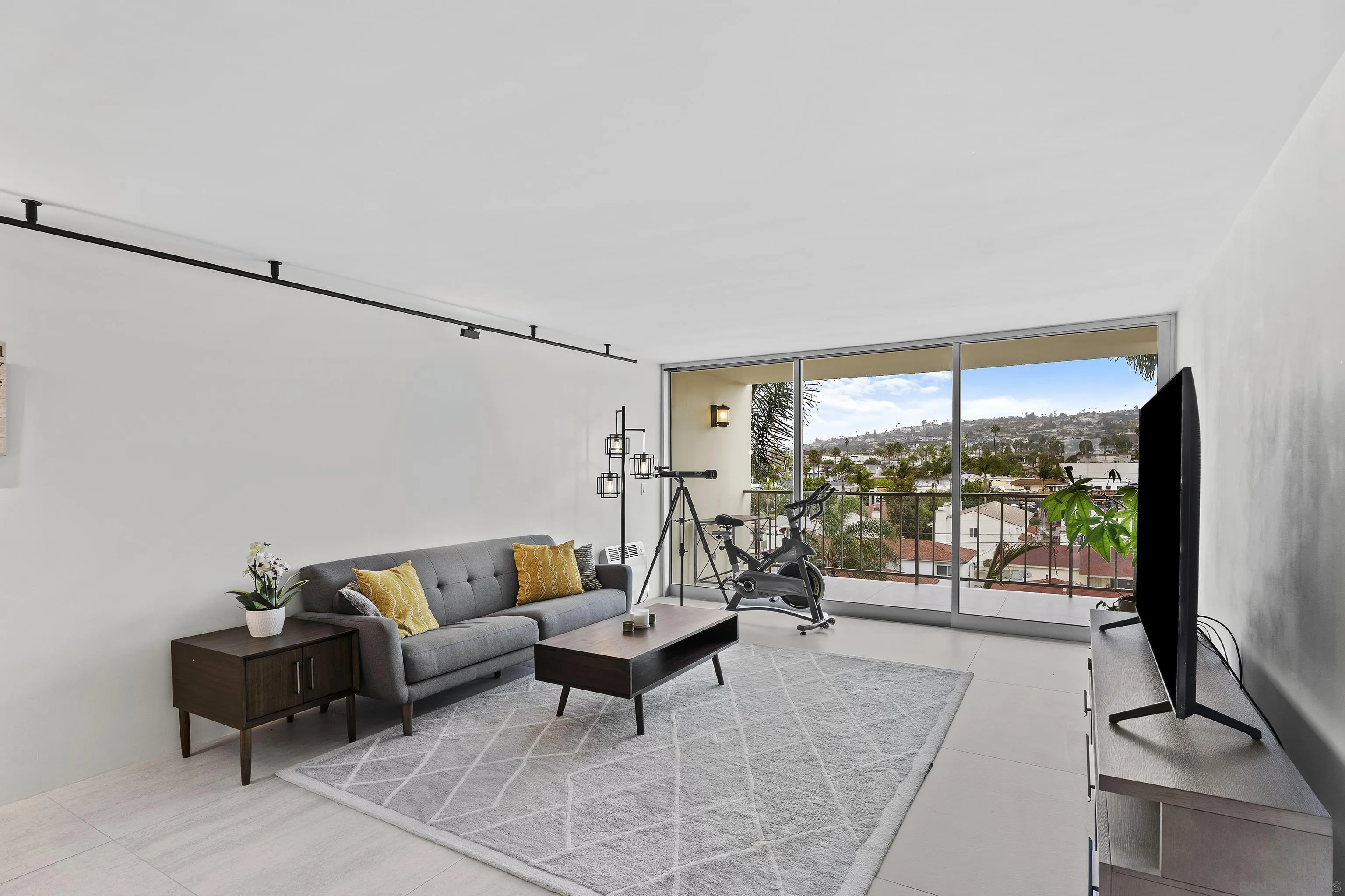 Photo #3: 250043251 Listing: Photo #3