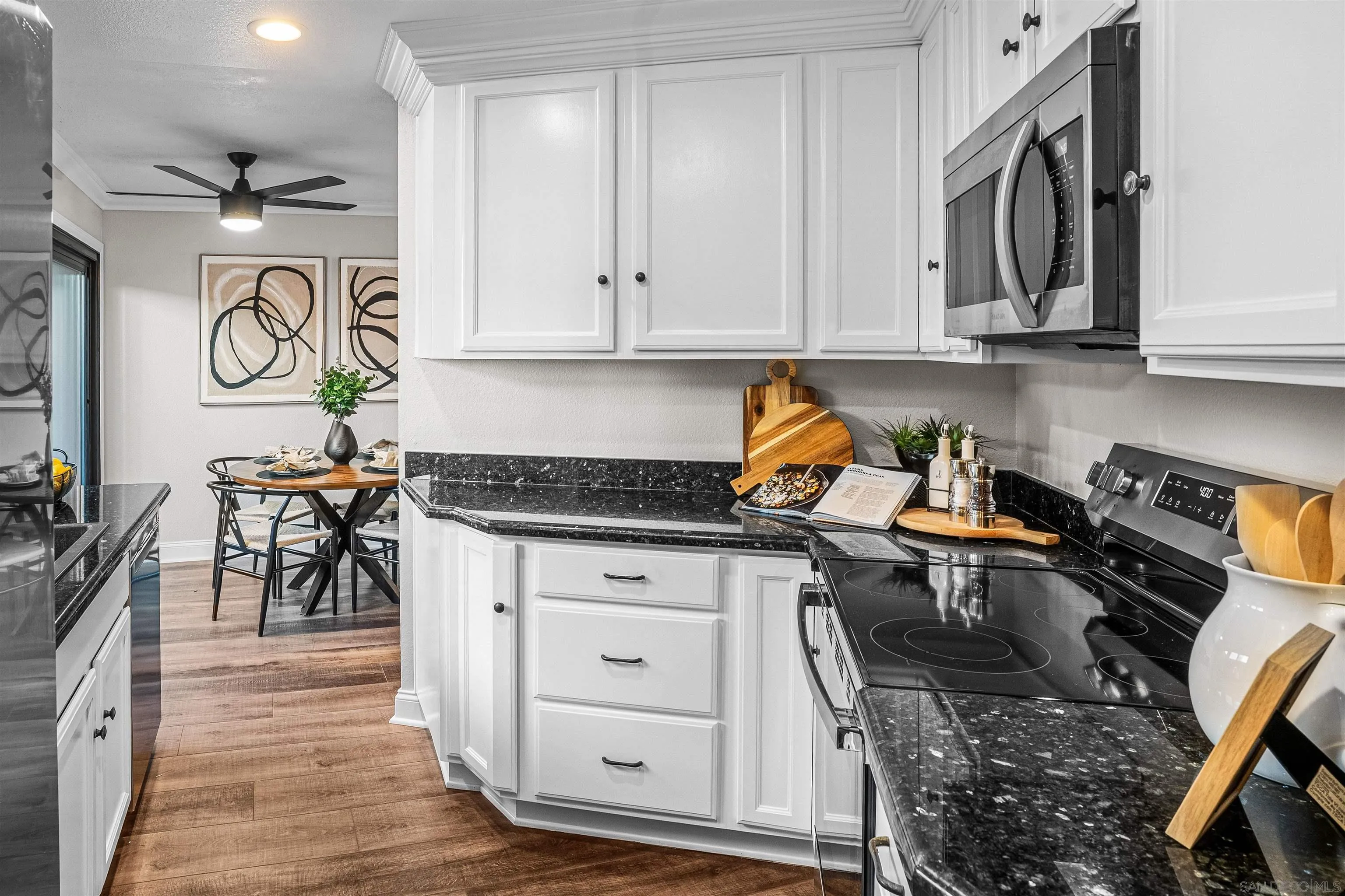 https://cdn.realtyfeed.com/cdn/127/250043257/5f1b76d45545834fc4c38b229053ef05.webp