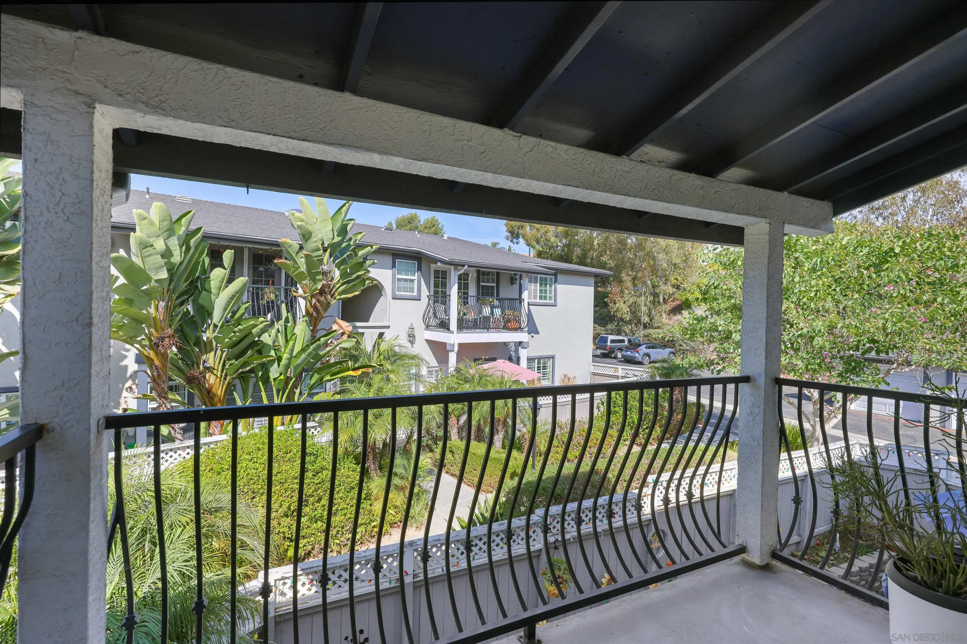 https://cdn.realtyfeed.com/cdn/127/250043276/2227a039f23446946a9bc91c1a593334.webp