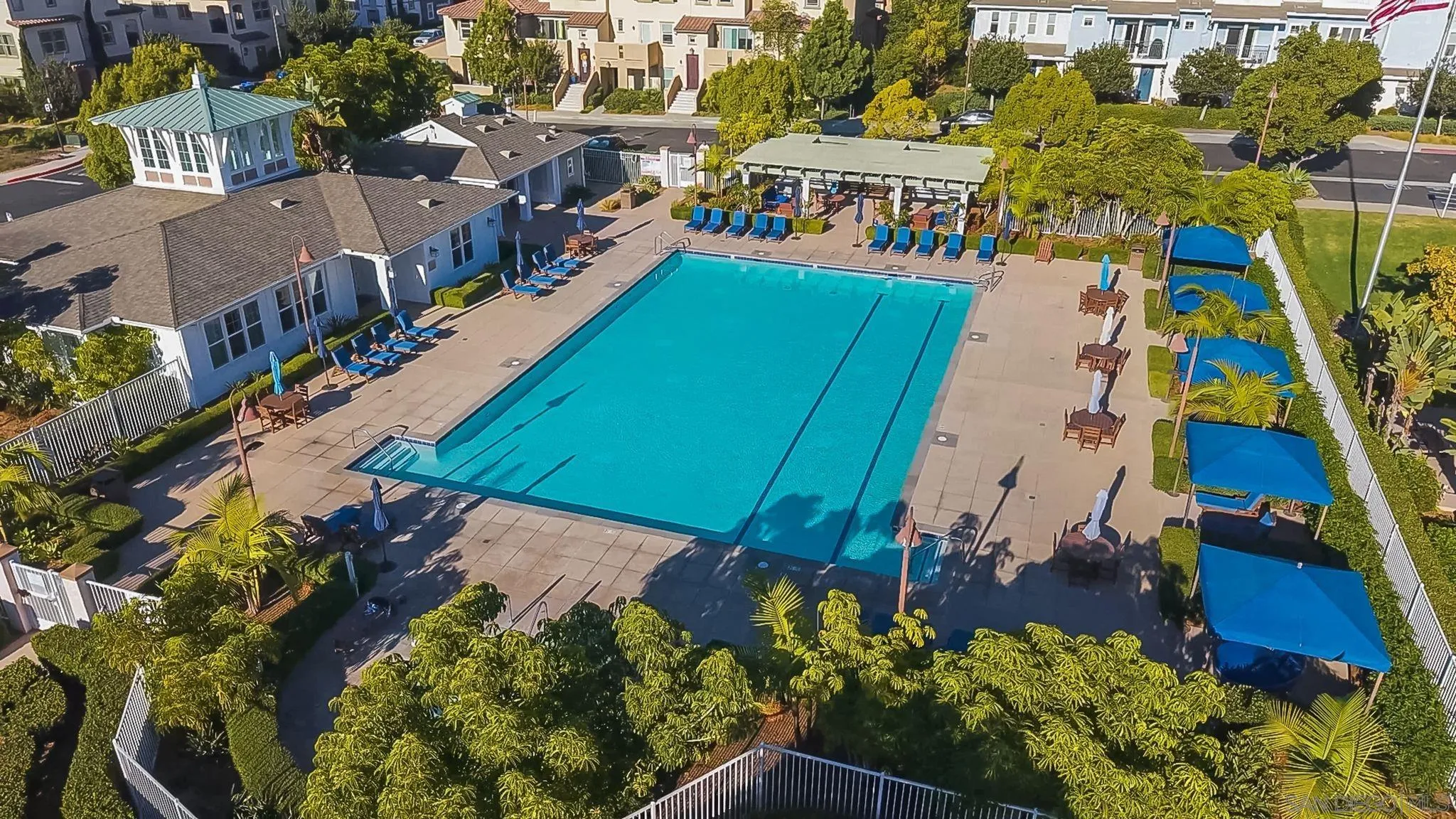 https://cdn.realtyfeed.com/cdn/127/250043285/9ae587162472de7419a26ec64a1e7974.webp