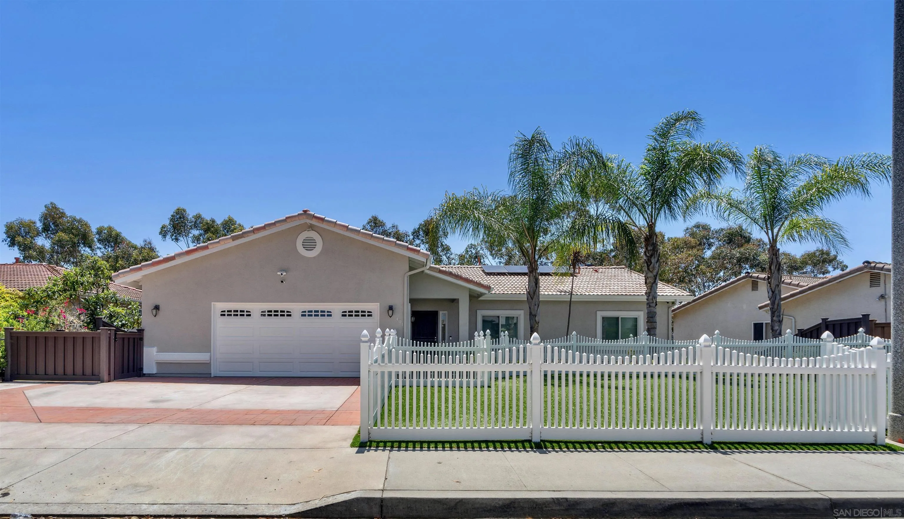 https://cdn.realtyfeed.com/cdn/127/250043286/1c6cfca2d1352737d77768b868e12f72.webp