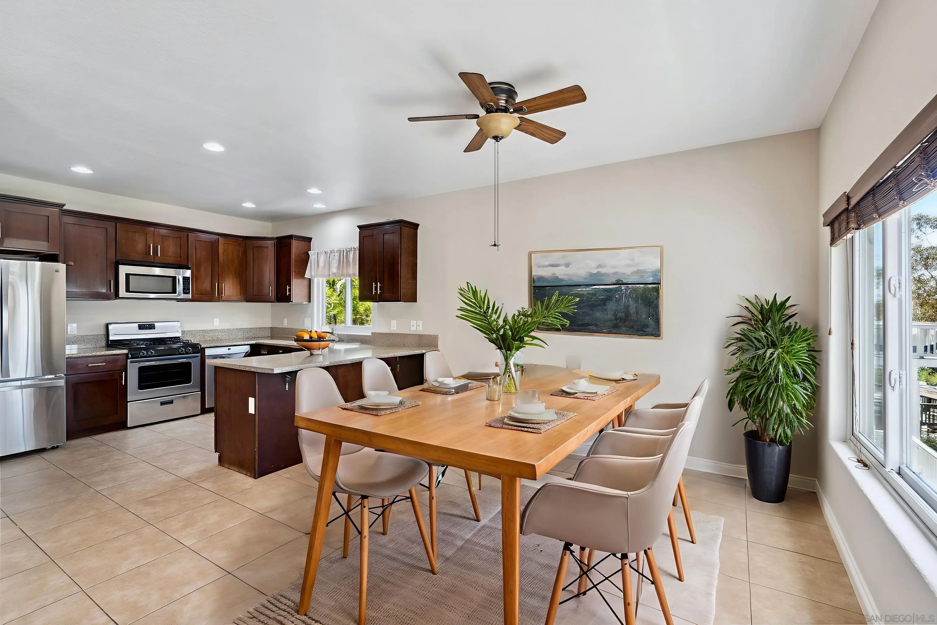 https://cdn.realtyfeed.com/cdn/127/250043286/fe36b3125ba6aa8d67a5aa59977522f6.webp