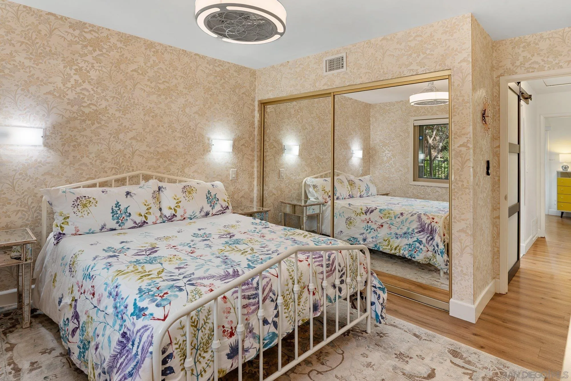 https://cdn.realtyfeed.com/cdn/127/250043304/92e30d1b9d6ec7cf59a85922af077038.webp