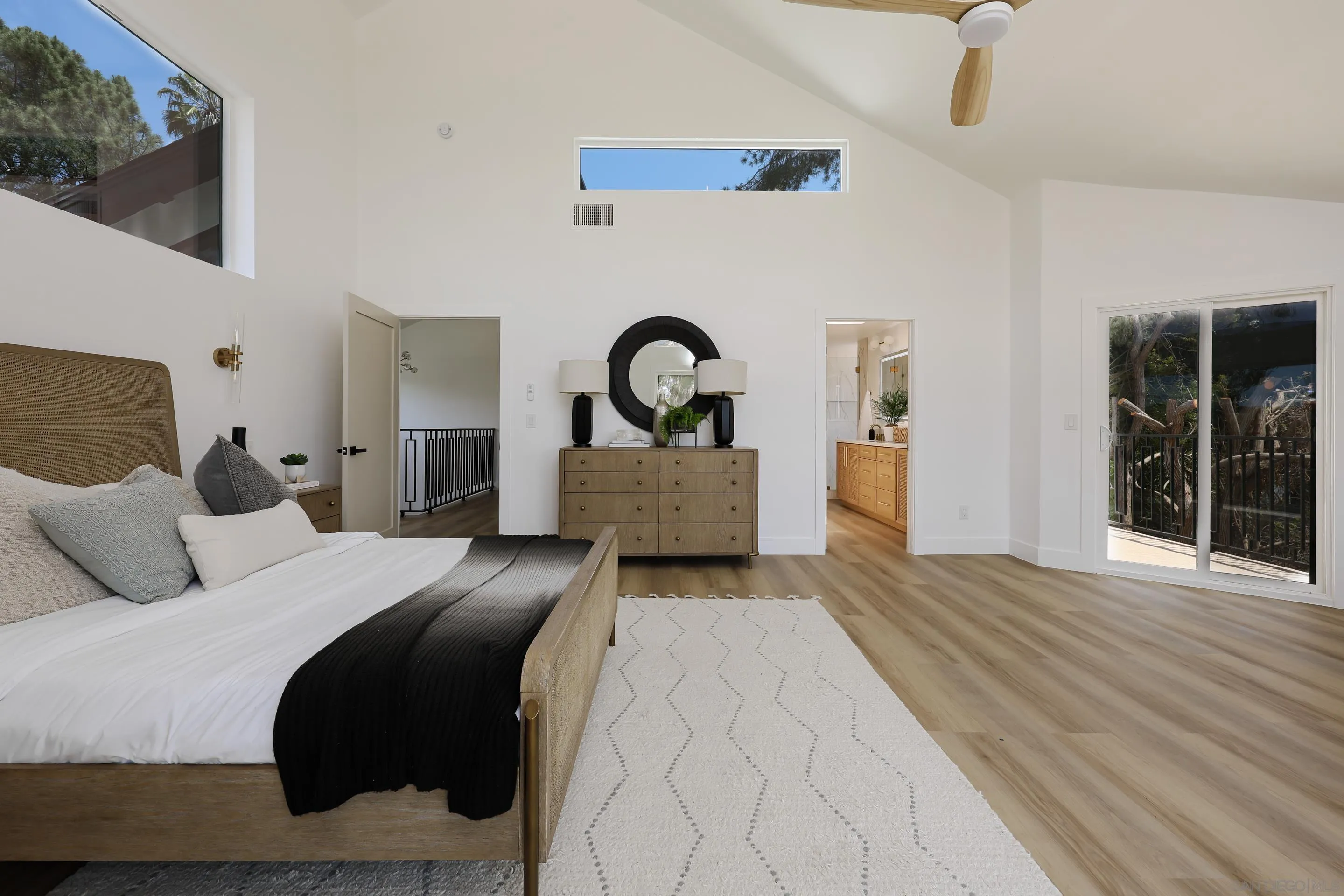 https://cdn.realtyfeed.com/cdn/127/250043333/51379b5635484f9107ea0846ec6bf0b6.webp