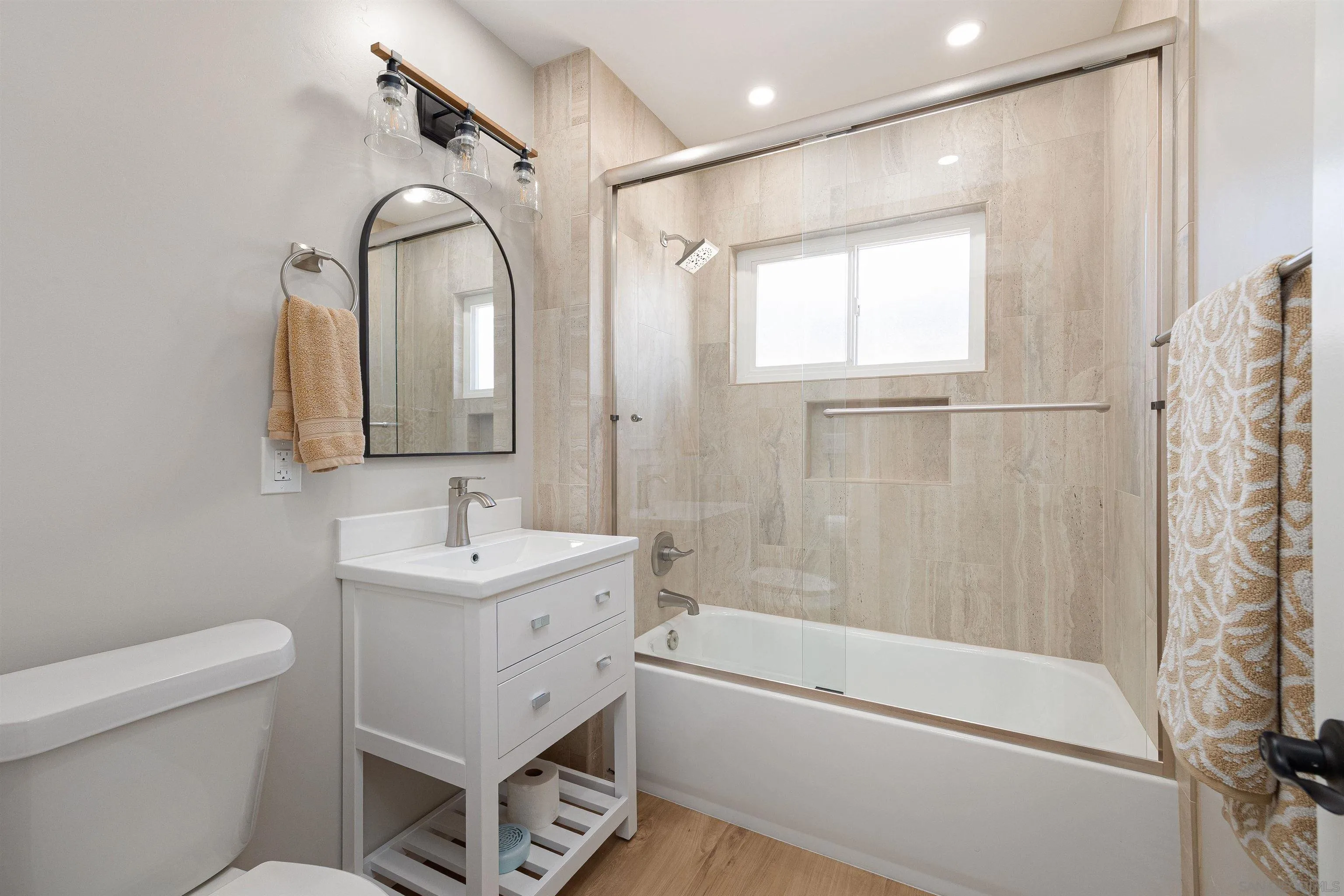 https://cdn.realtyfeed.com/cdn/127/250043339/a125e9e4d61c722fe12784b97c5c5640.webp