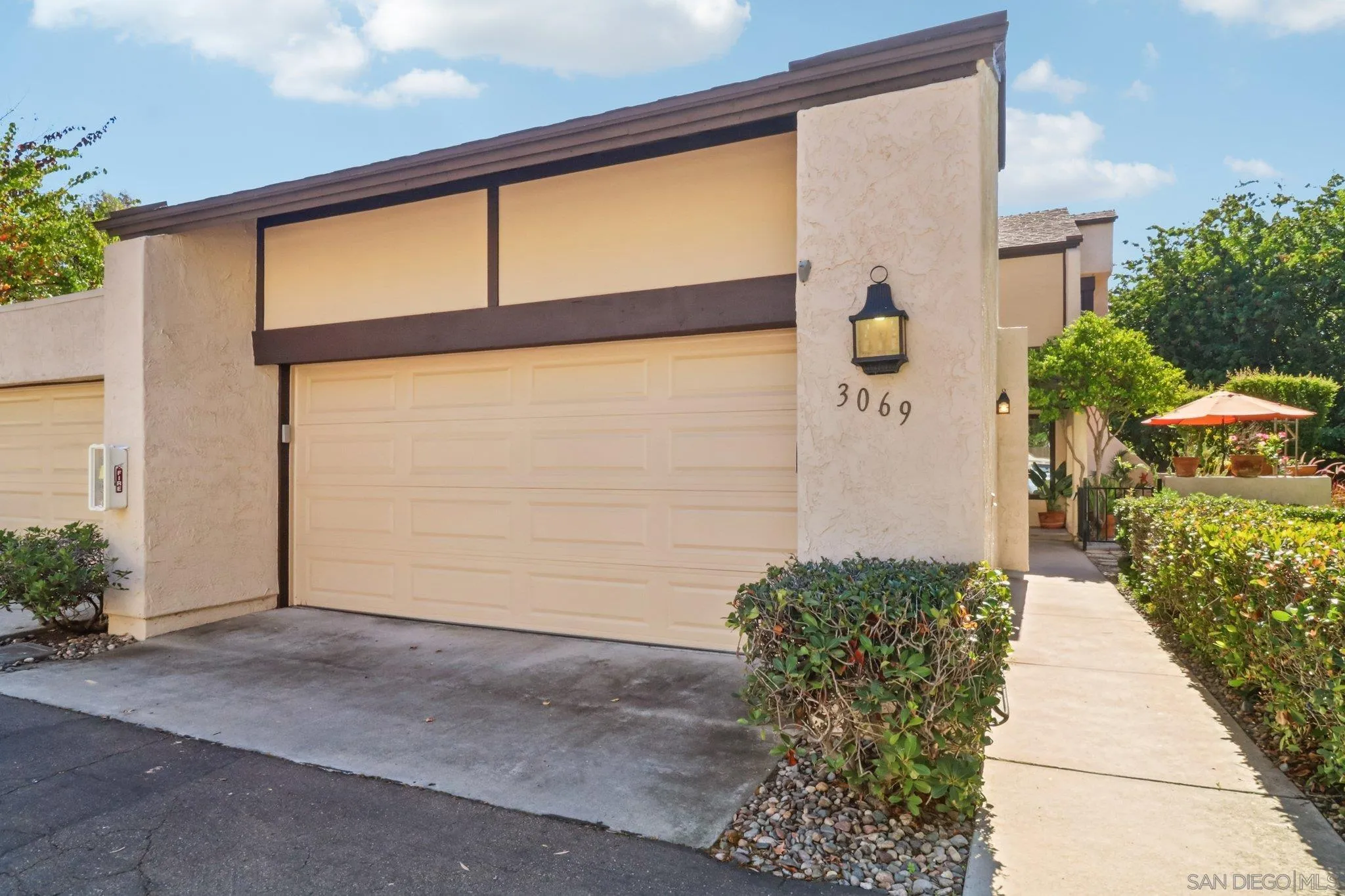 Photo #5: 250043363 Listing: Photo #5