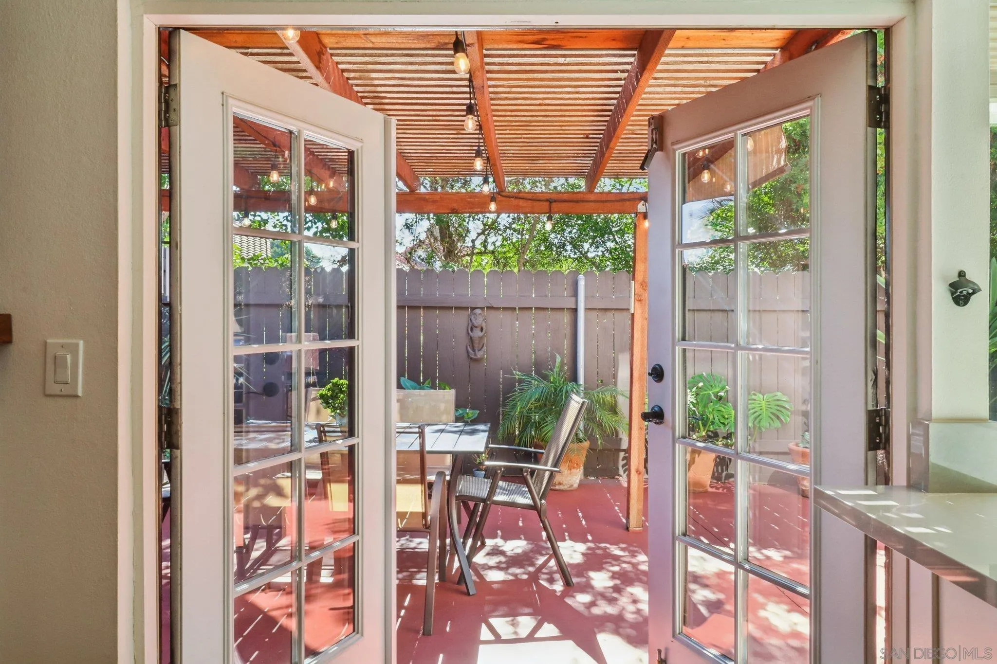 Photo #19: 250043363 Listing: Photo #19