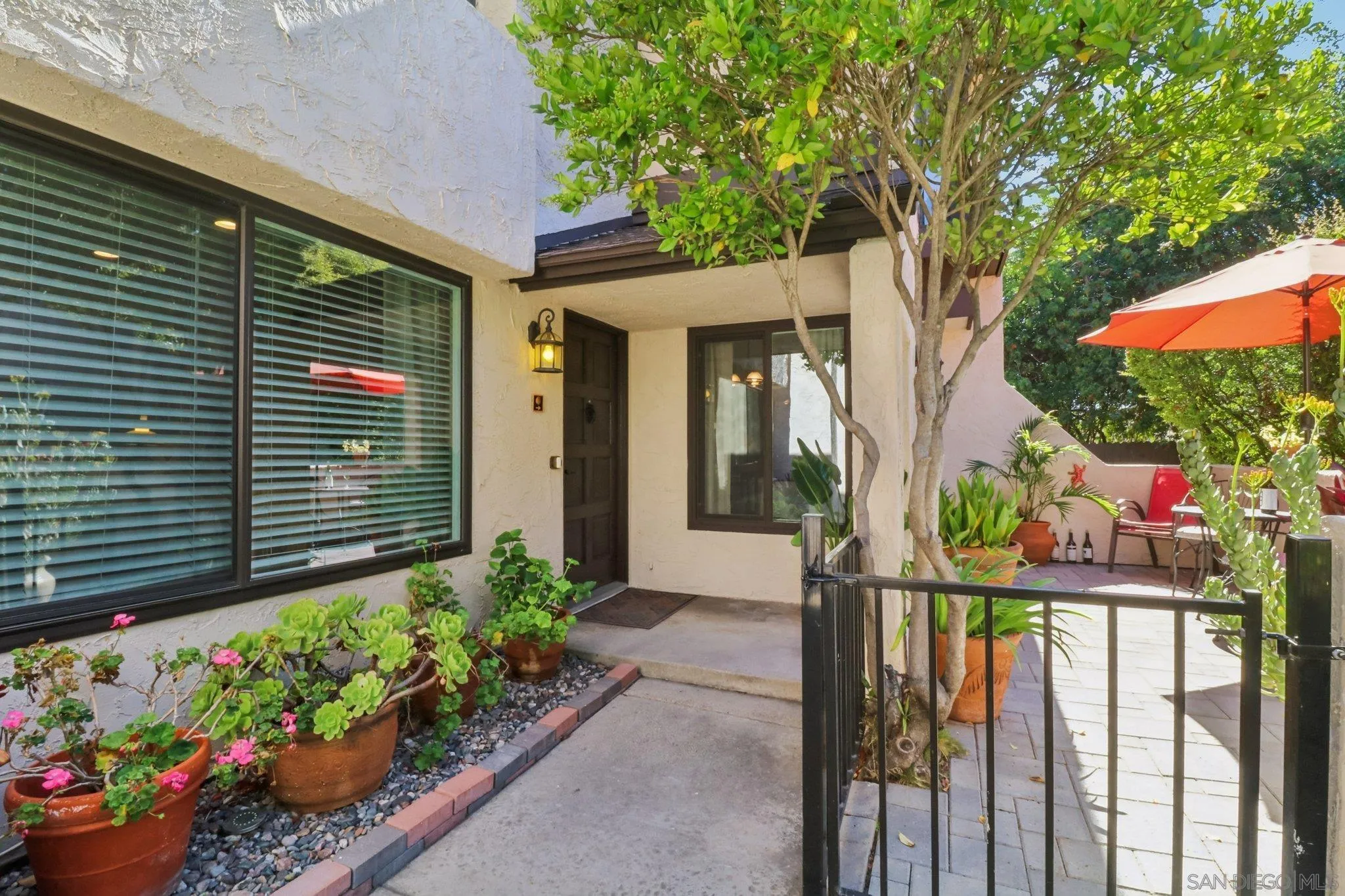 Photo #6: 250043363 Listing: Photo #6