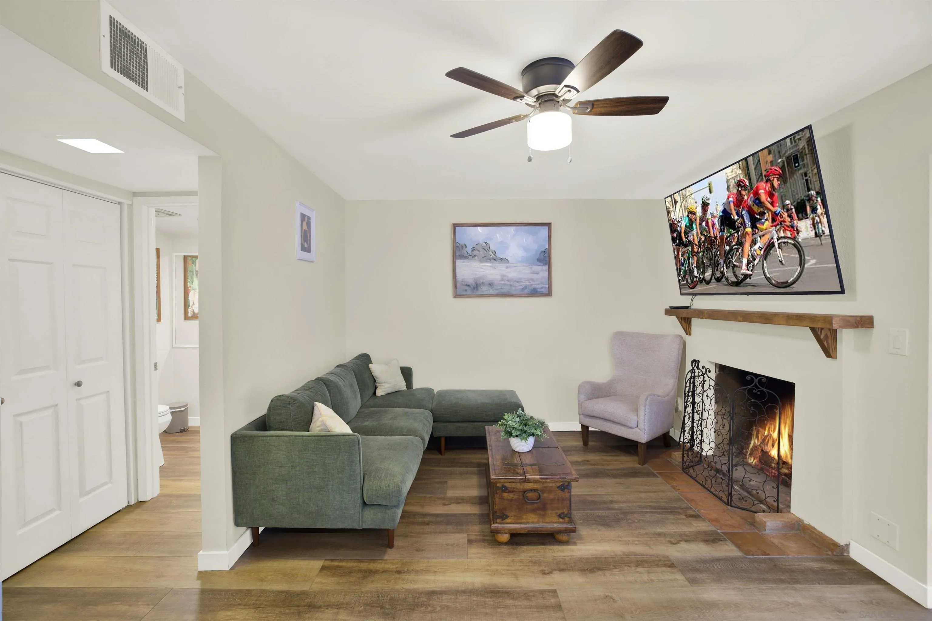 Photo #16: 250043363 Listing: Photo #16