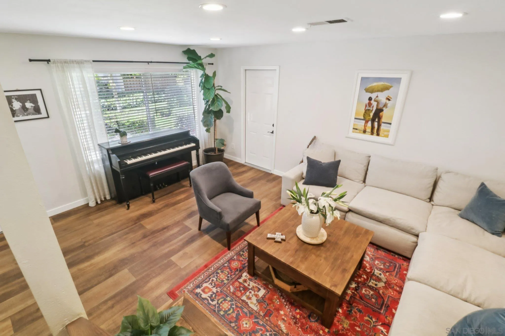 Photo #9: 250043363 Listing: Photo #9