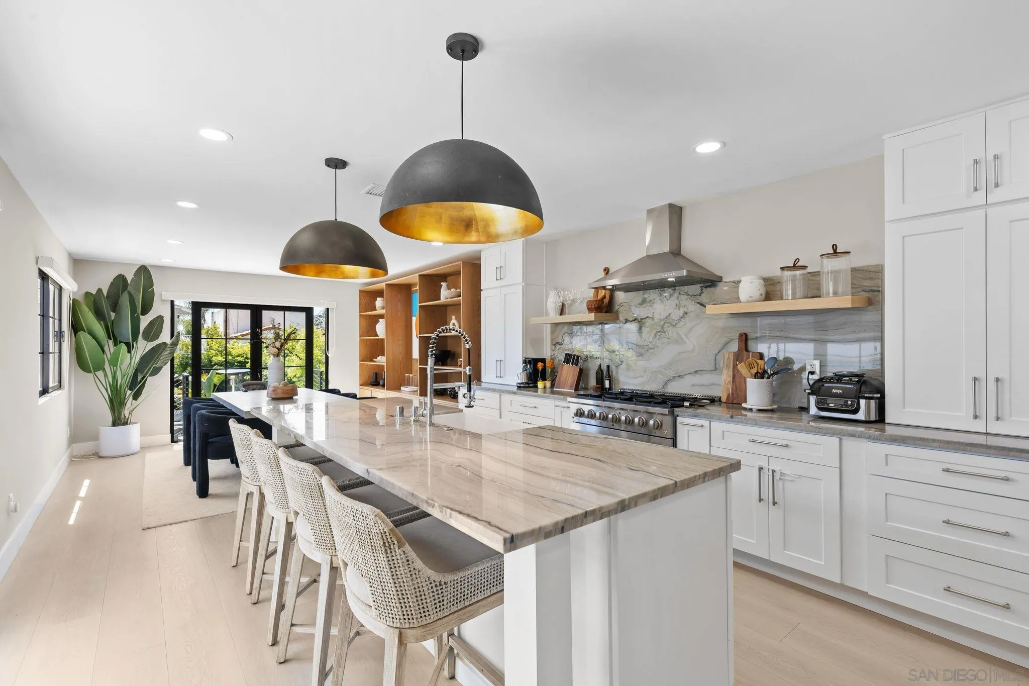 https://cdn.realtyfeed.com/cdn/127/250043368/839823e576cb8e75879df6670d1911f3.webp