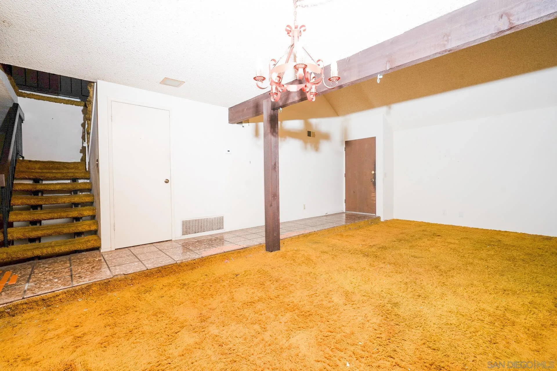 https://cdn.realtyfeed.com/cdn/127/250043374/0f063b765d1fd766942285e3b35a1787.webp
