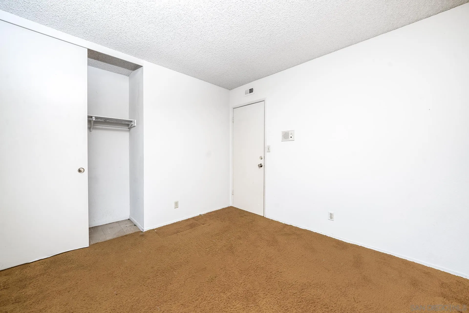https://cdn.realtyfeed.com/cdn/127/250043374/b82c1289f49409c225ae476492351960.webp
