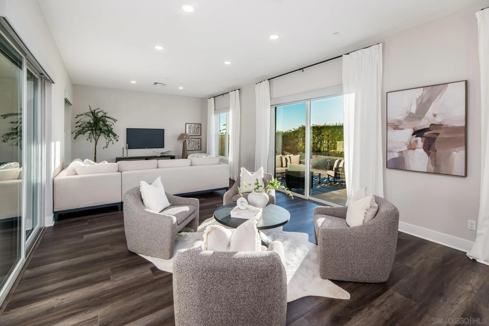 https://cdn.realtyfeed.com/cdn/127/250043389/0d14e346a65482224ab9e840b9e9c0fc.webp