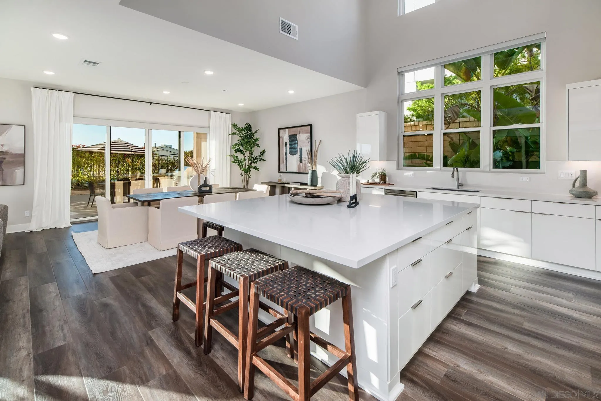 https://cdn.realtyfeed.com/cdn/127/250043389/21f73aeb4850a5888504286f6949c517.webp