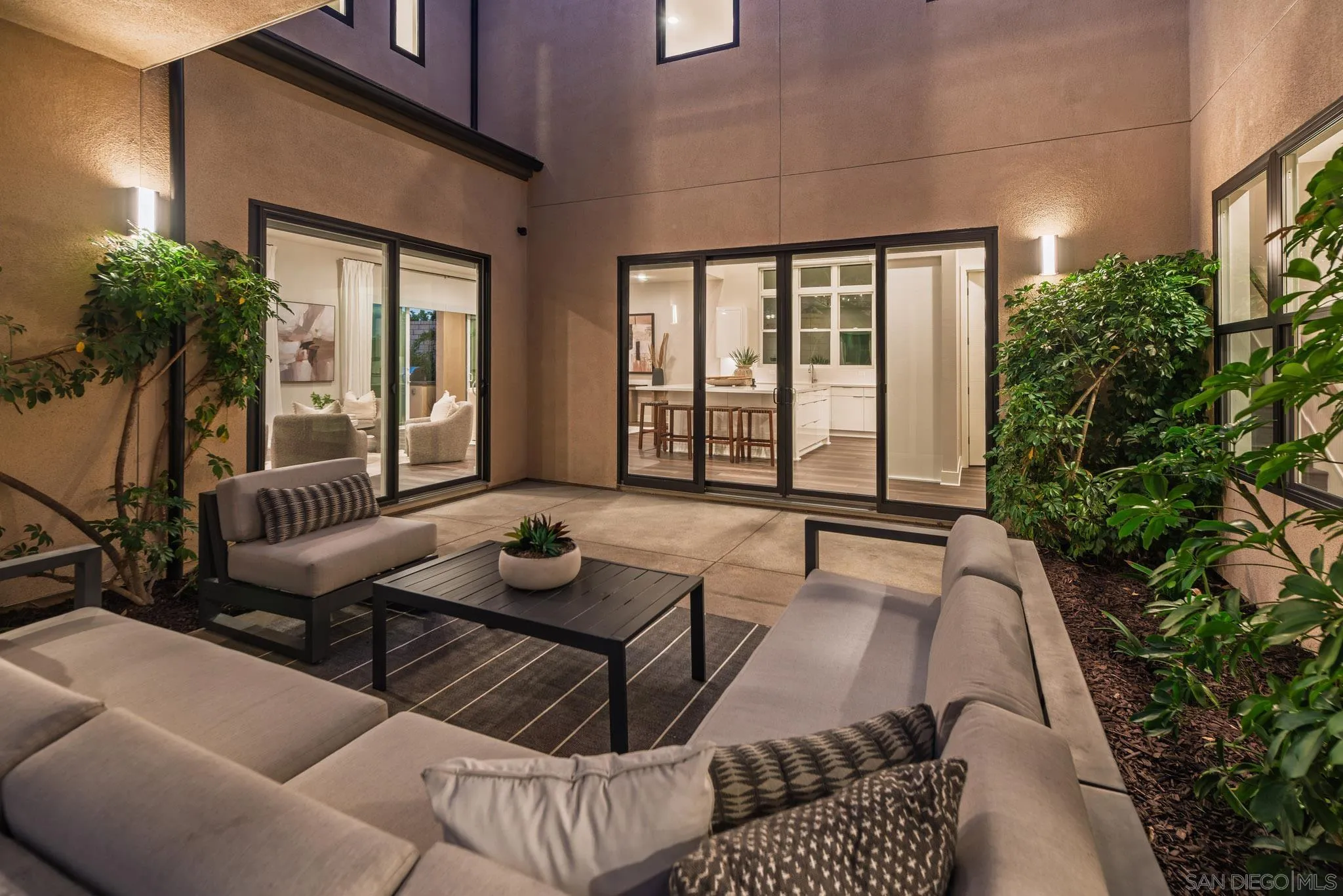 https://cdn.realtyfeed.com/cdn/127/250043389/306d944d5052769944f5fad75367c509.webp