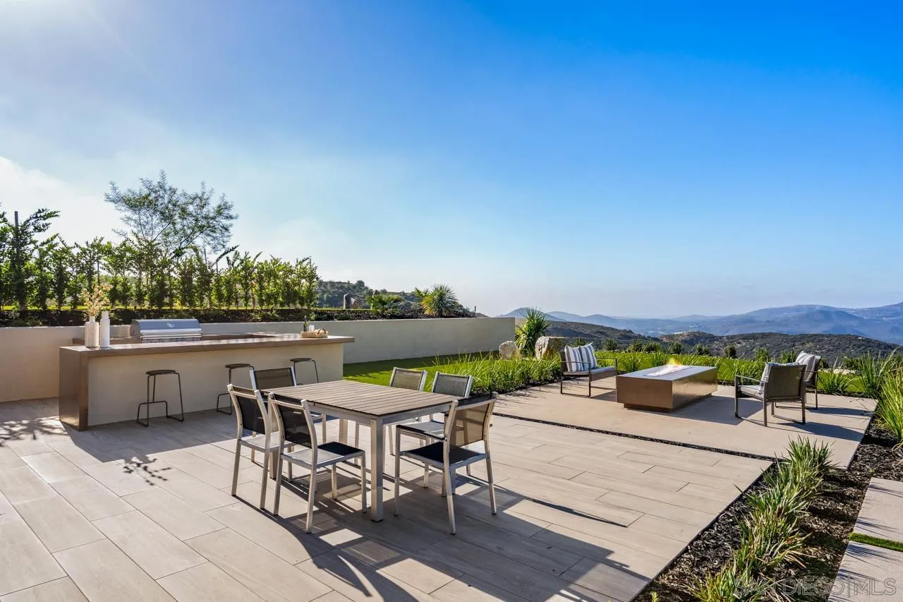https://cdn.realtyfeed.com/cdn/127/250043392/82e53674f225ebab53895f132bfd0de6.webp