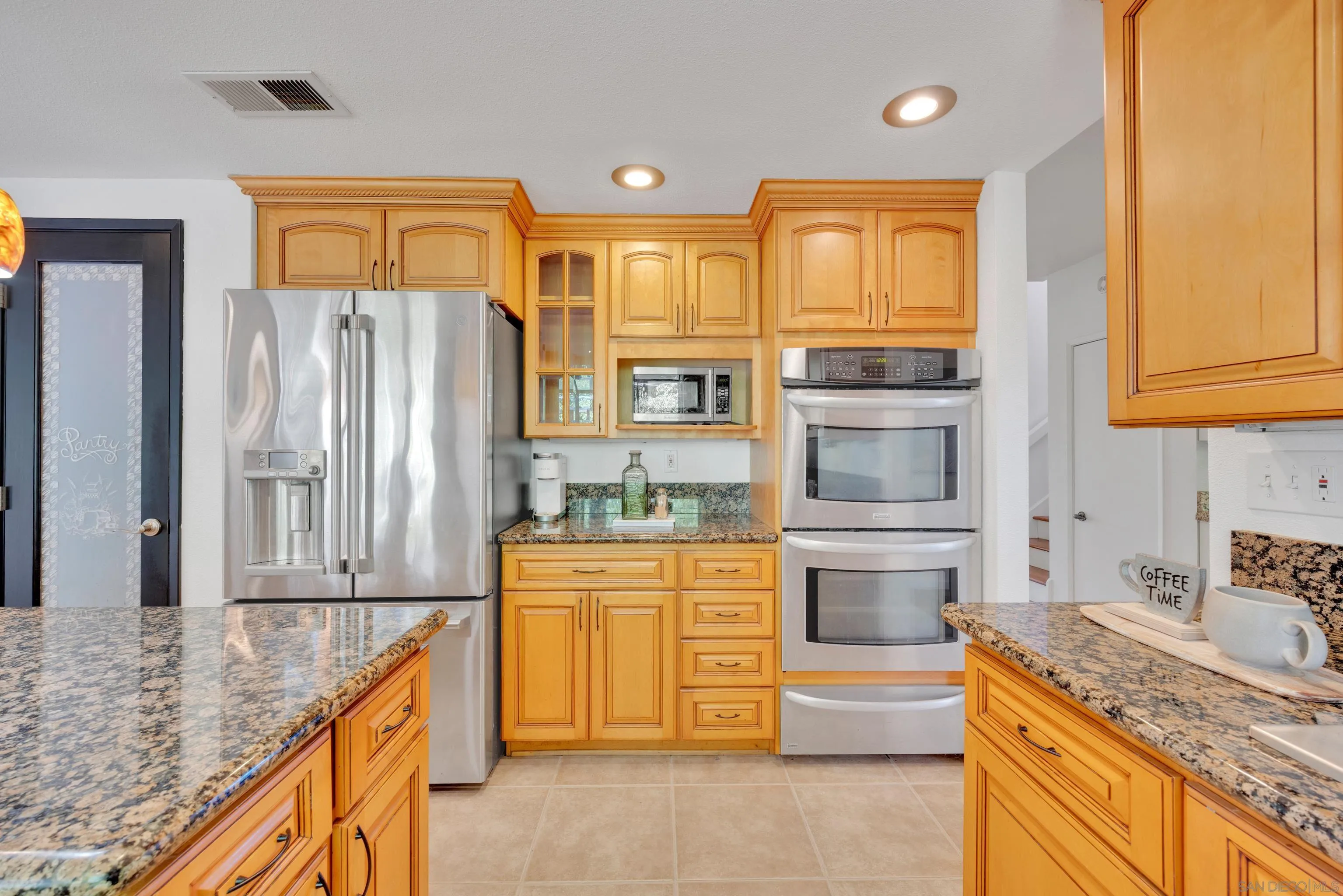 https://cdn.realtyfeed.com/cdn/127/250043414/033f01ad9ec574994151e6802a3e0c4b.webp