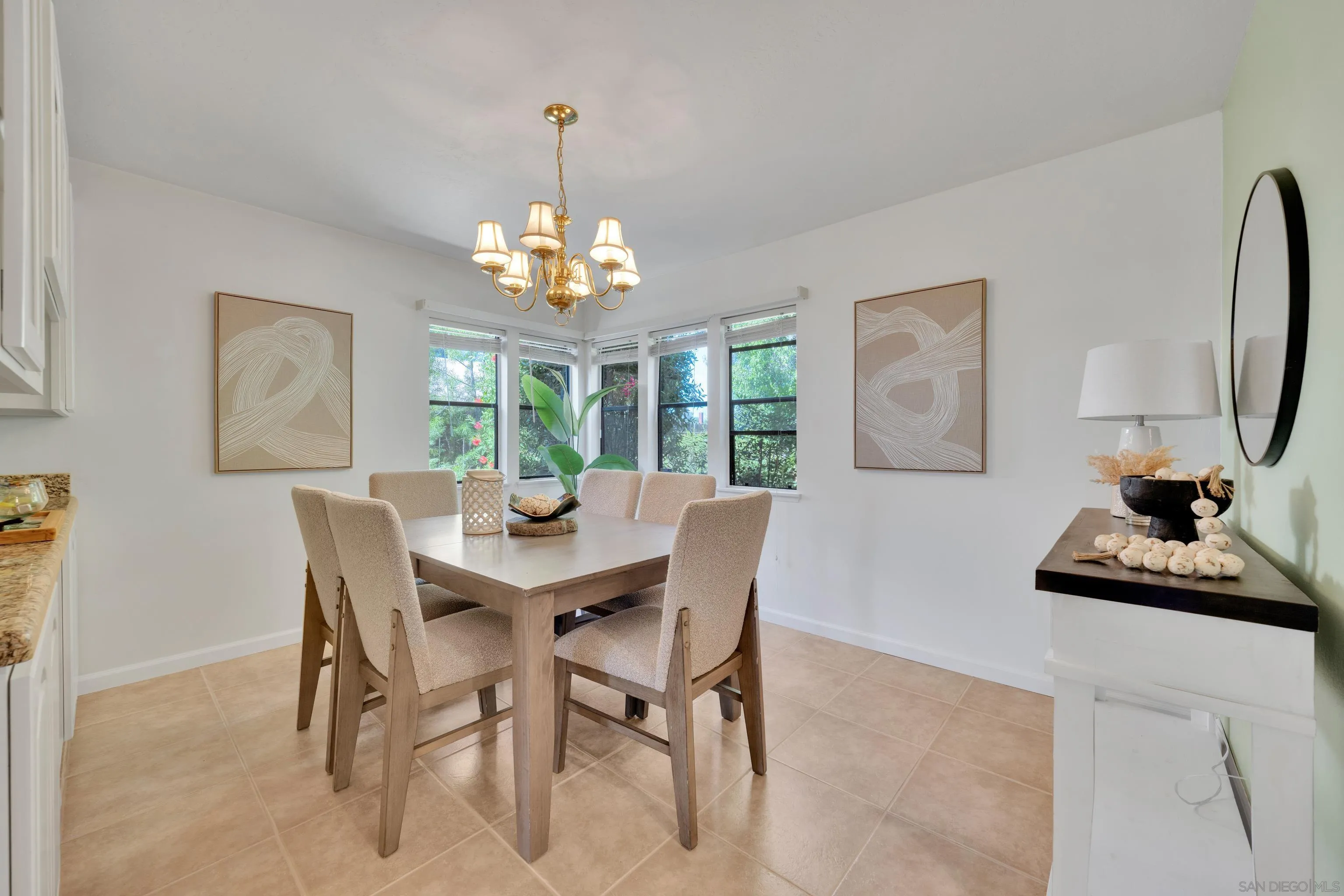 https://cdn.realtyfeed.com/cdn/127/250043414/234c995d8b4df493d2342eac50cb2b36.webp