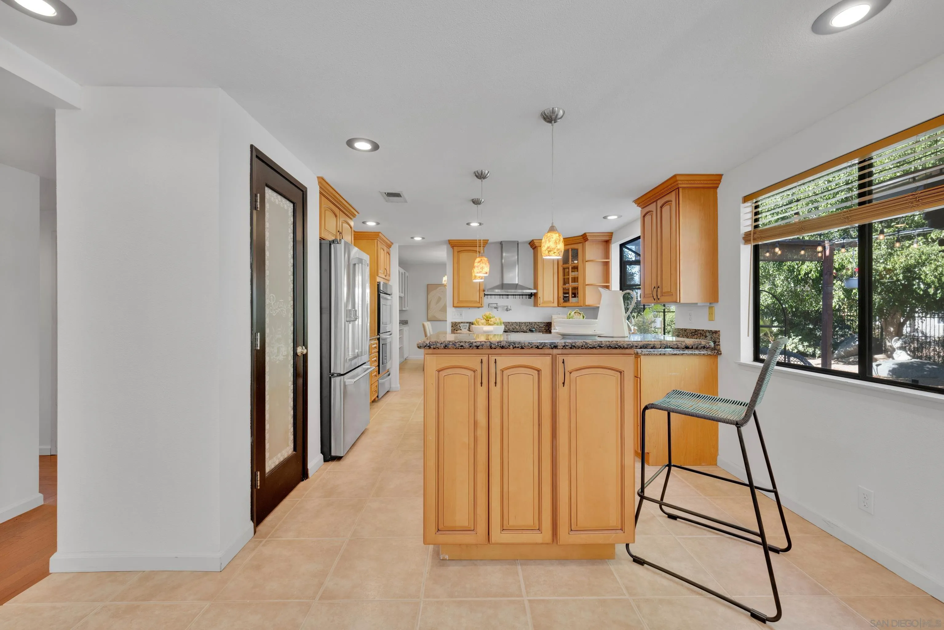 https://cdn.realtyfeed.com/cdn/127/250043414/35345df4695389ed734fe34d3983db0b.webp