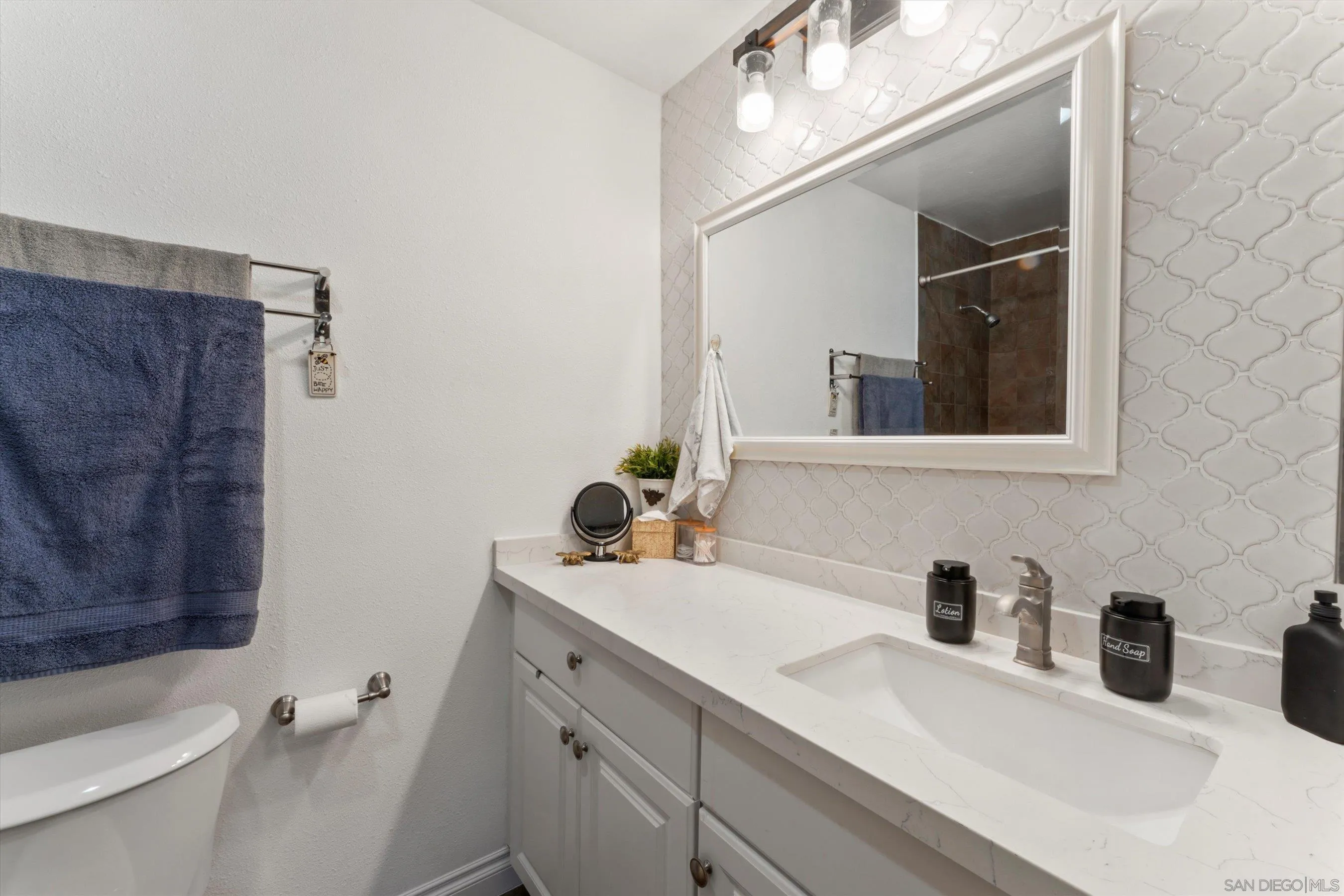 Photo #25: 250043420 Listing: Photo #25