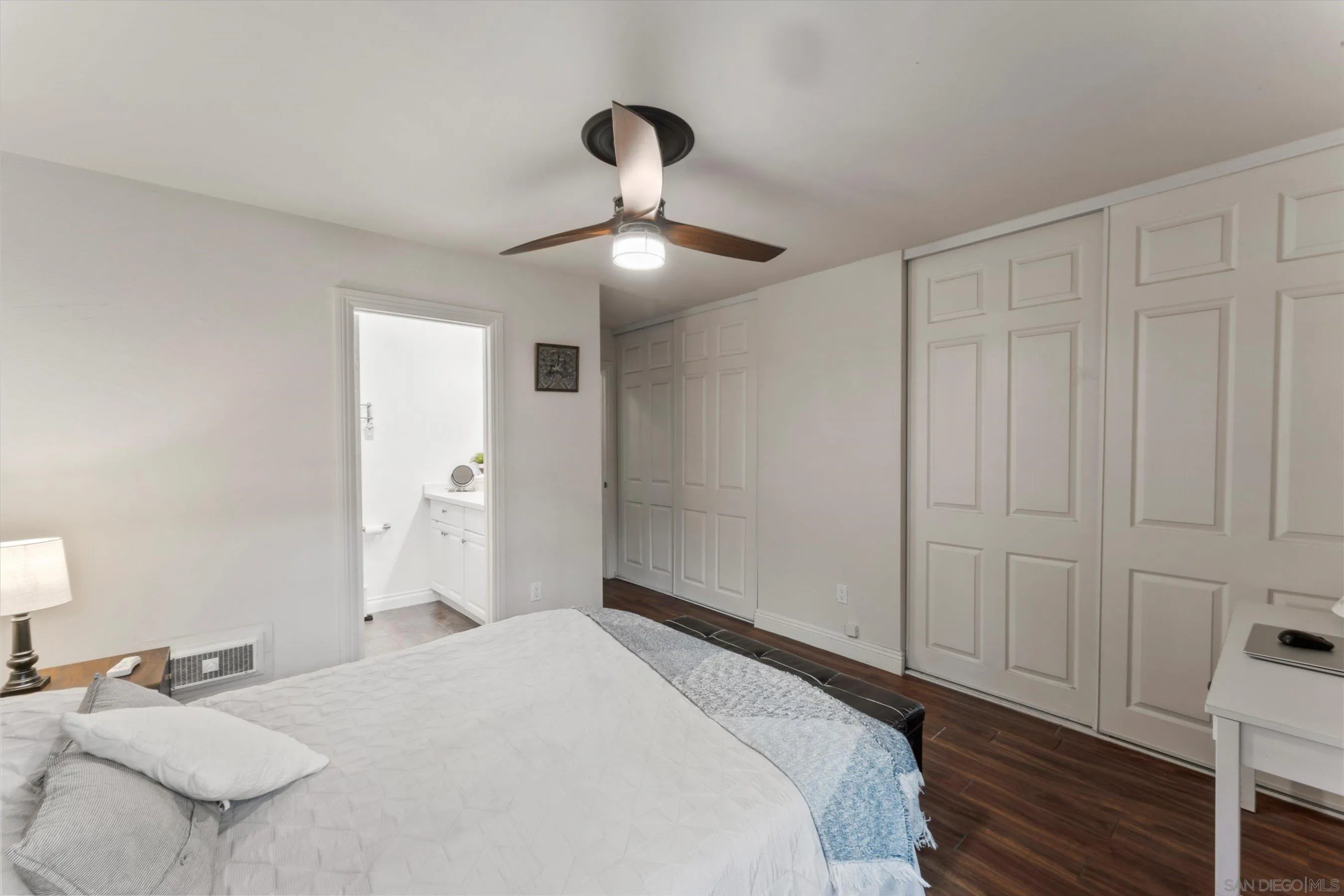 Photo #23: 250043420 Listing: Photo #23