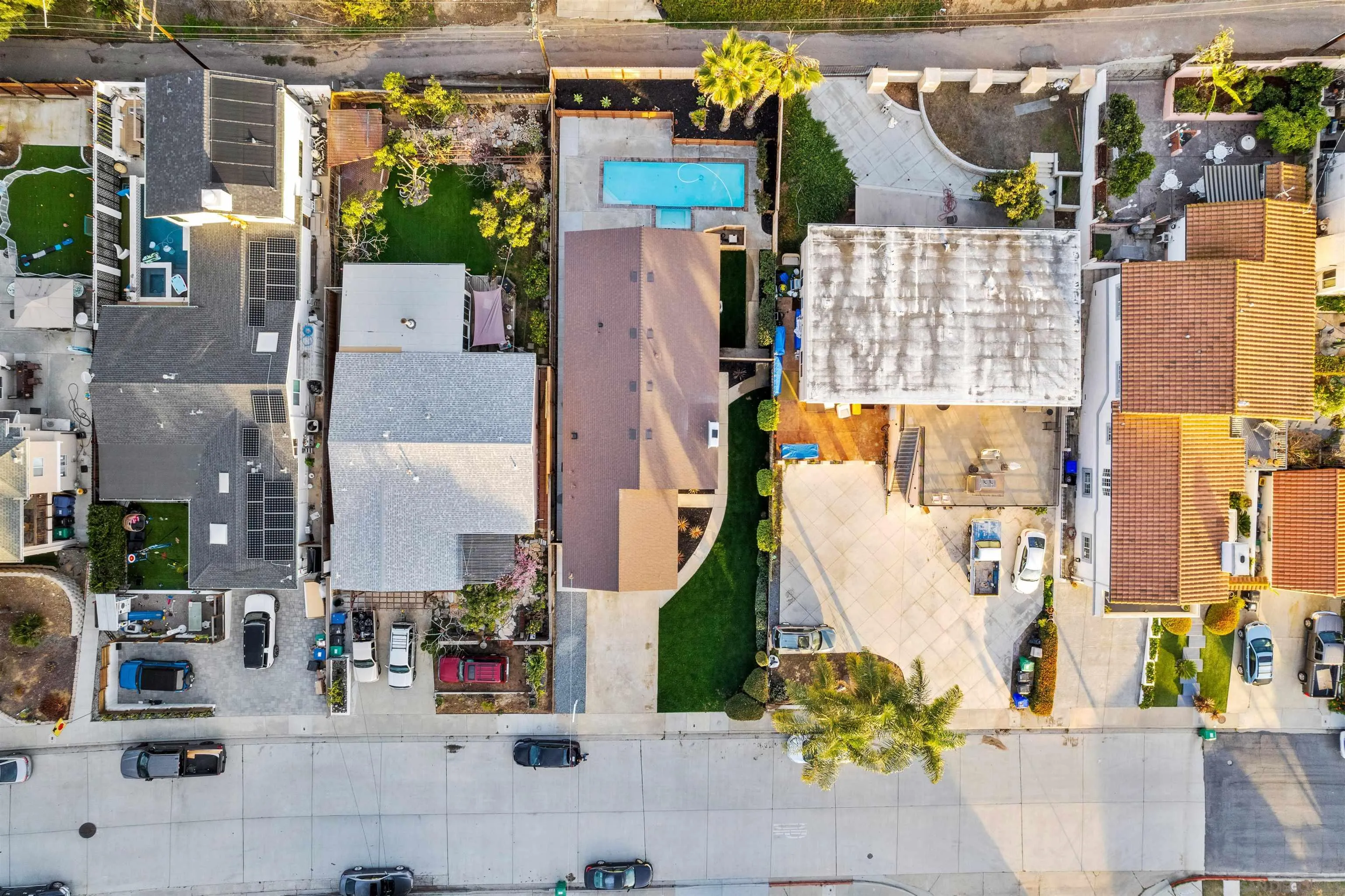 https://cdn.realtyfeed.com/cdn/127/250043422/bd0c1a83cee92bad7f3e6445131051f6.webp