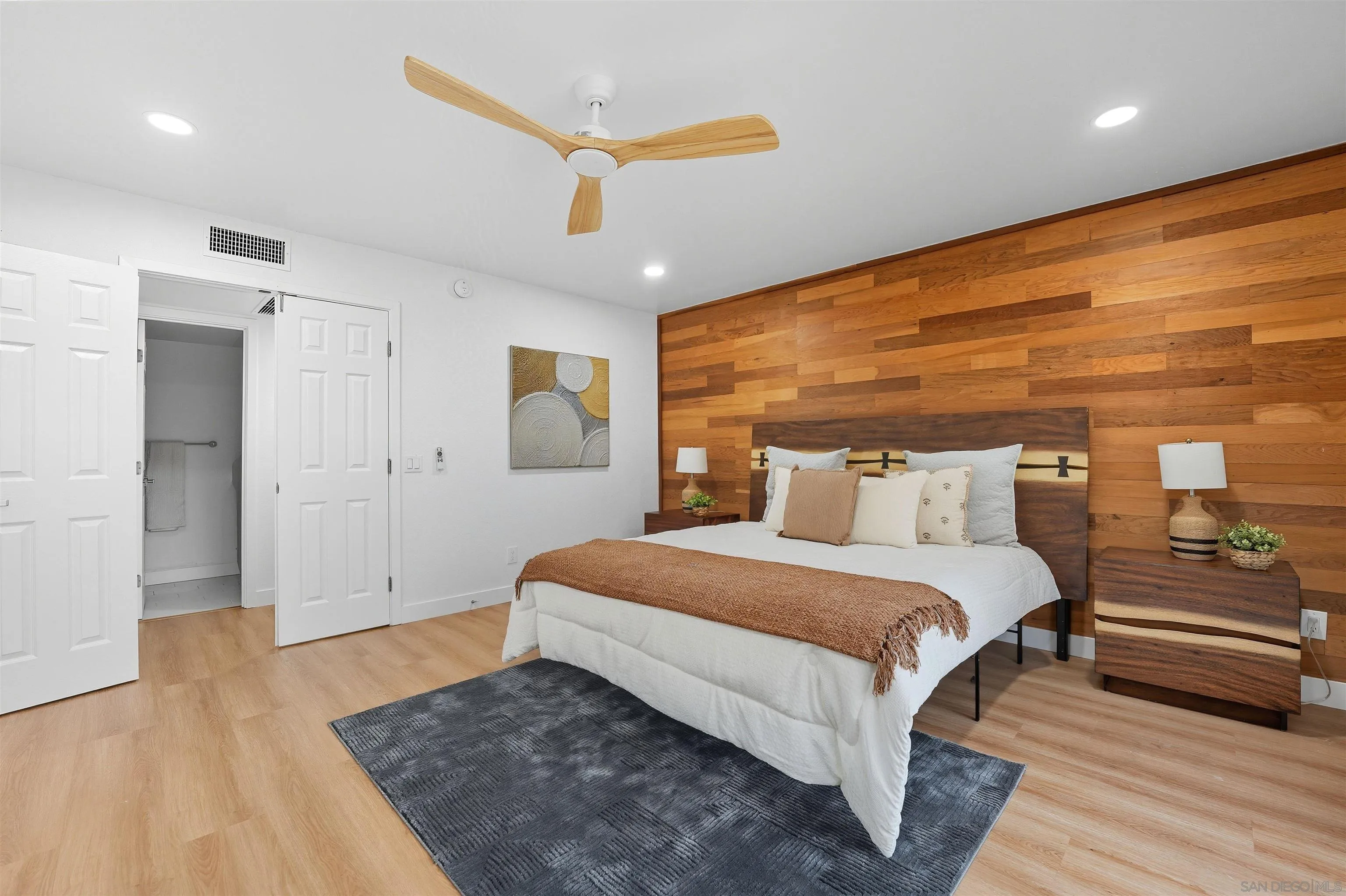 https://cdn.realtyfeed.com/cdn/127/250043432/54ee8993e3f7ff33c5d7a68852119472.webp