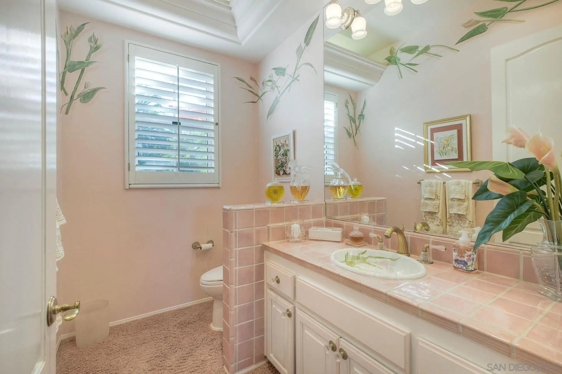 https://cdn.realtyfeed.com/cdn/127/250043439/12a926046f1bcea3861604c638b969a9.webp