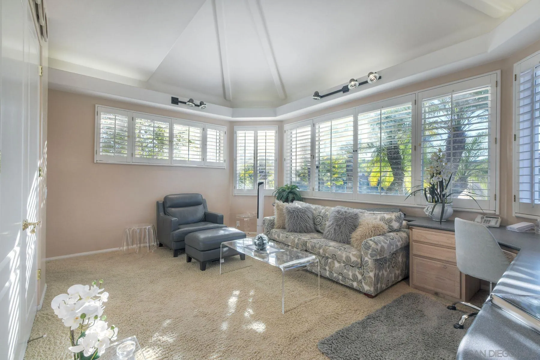 https://cdn.realtyfeed.com/cdn/127/250043439/25711514b57e22cba330e3ae6a944d06.webp