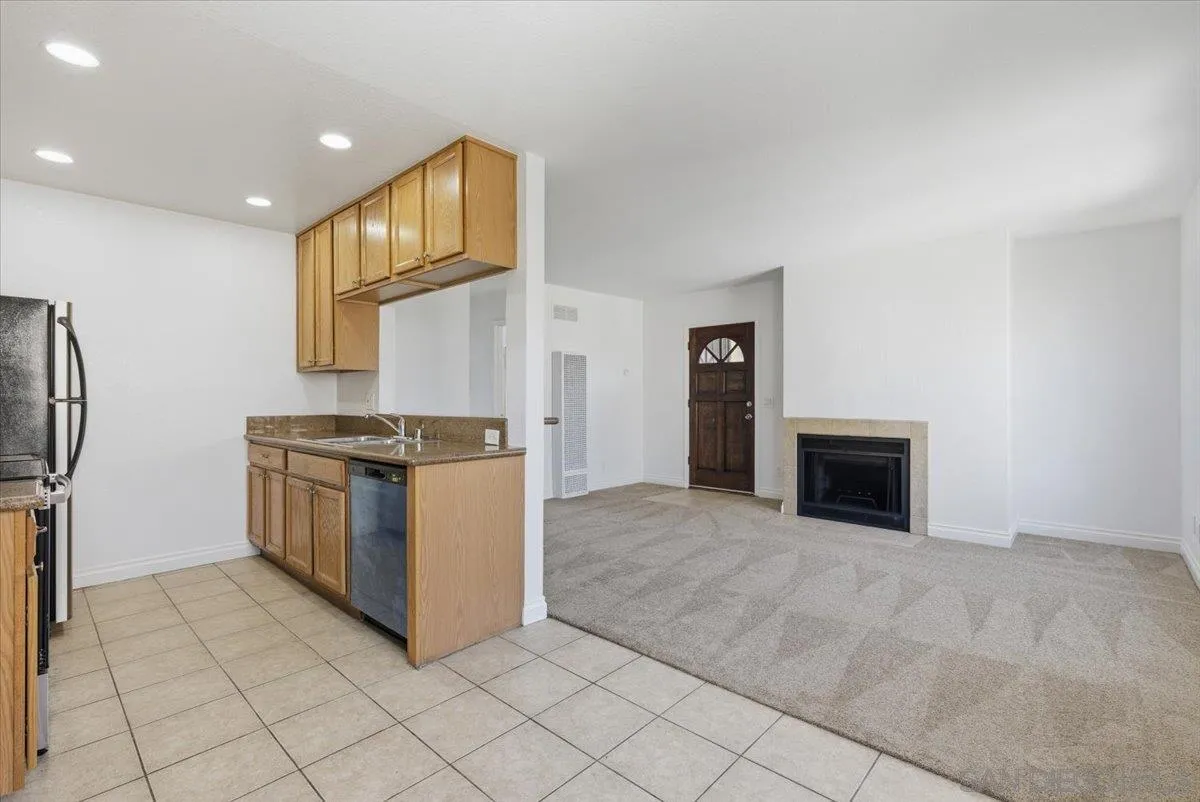 https://cdn.realtyfeed.com/cdn/127/250043441/3ab677919e82ed3634351fcc794dded9.webp