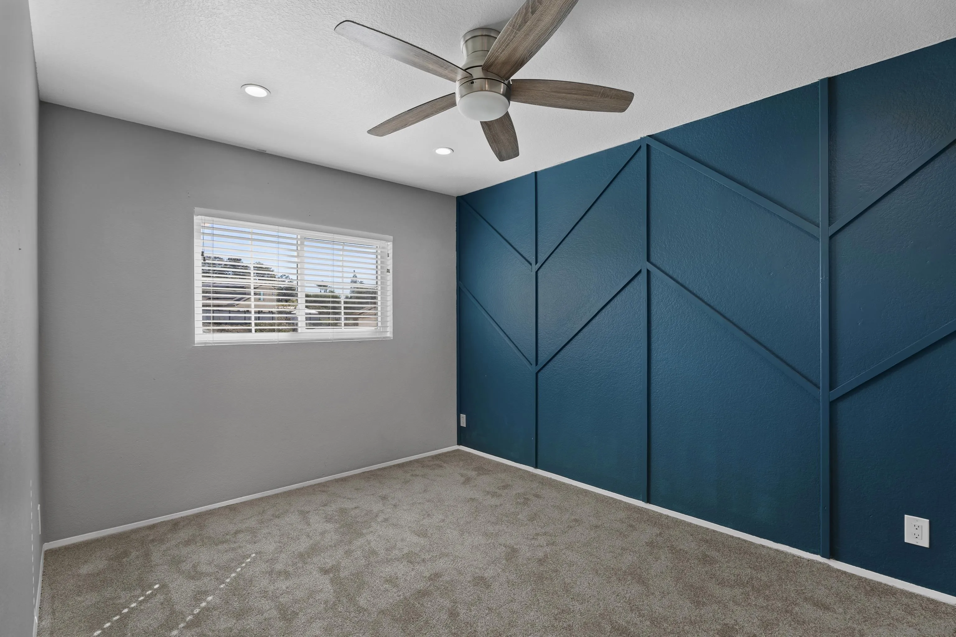 https://cdn.realtyfeed.com/cdn/127/250043442/d3b2d808ef9c72f33ba4a4986f399297.webp