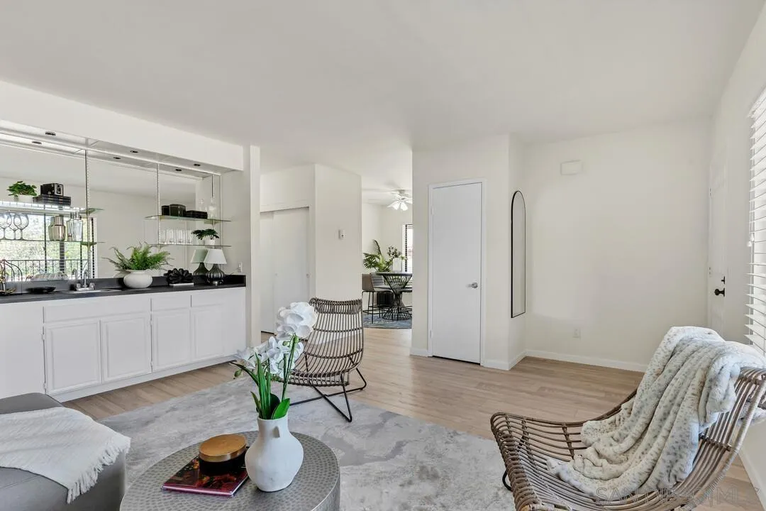 https://cdn.realtyfeed.com/cdn/127/250043443/3fb664589ee40162c64798924425b76b.webp