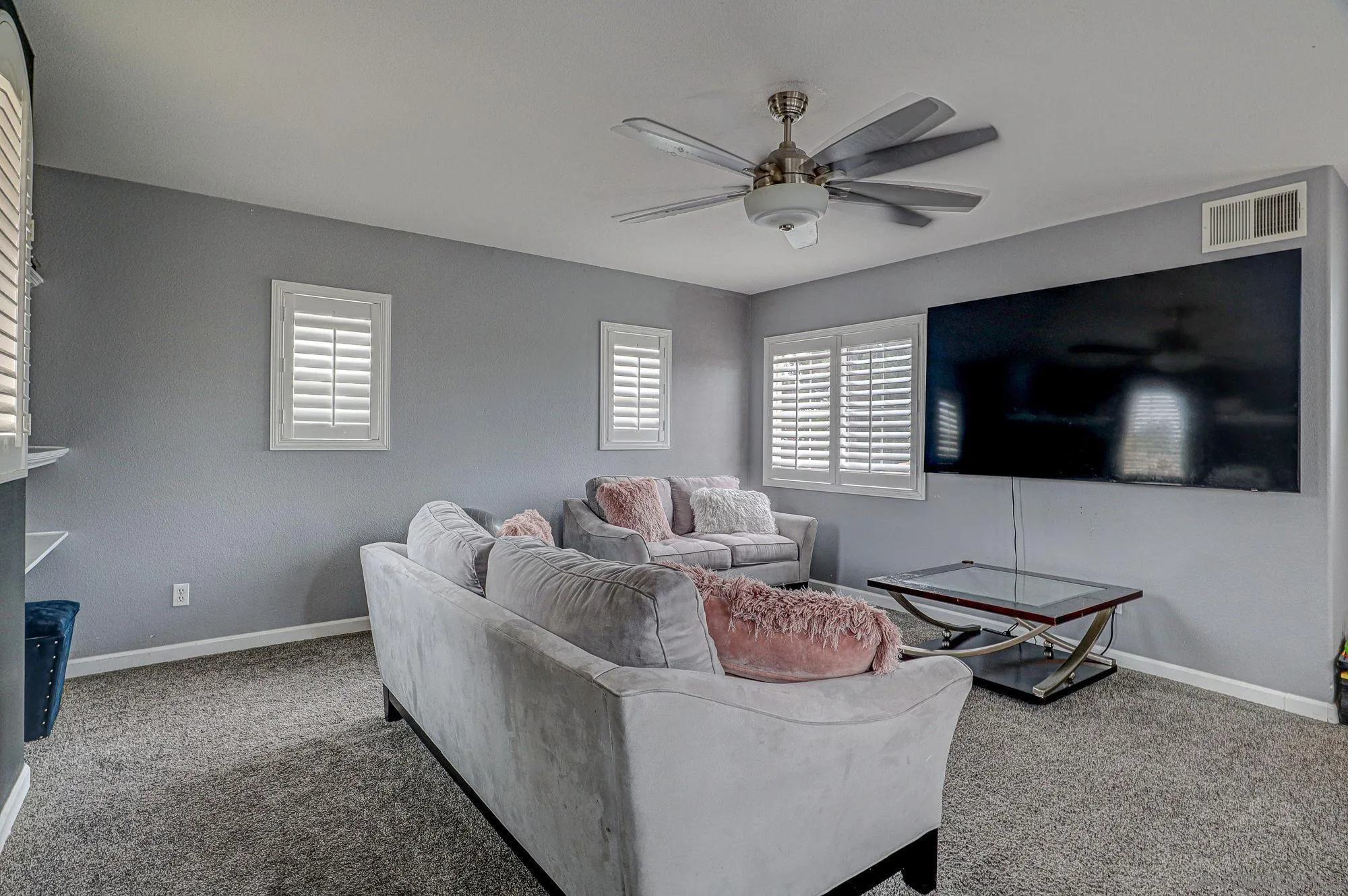 https://cdn.realtyfeed.com/cdn/127/250043451/177ae6ae18eb66e225b036597346dc07.webp