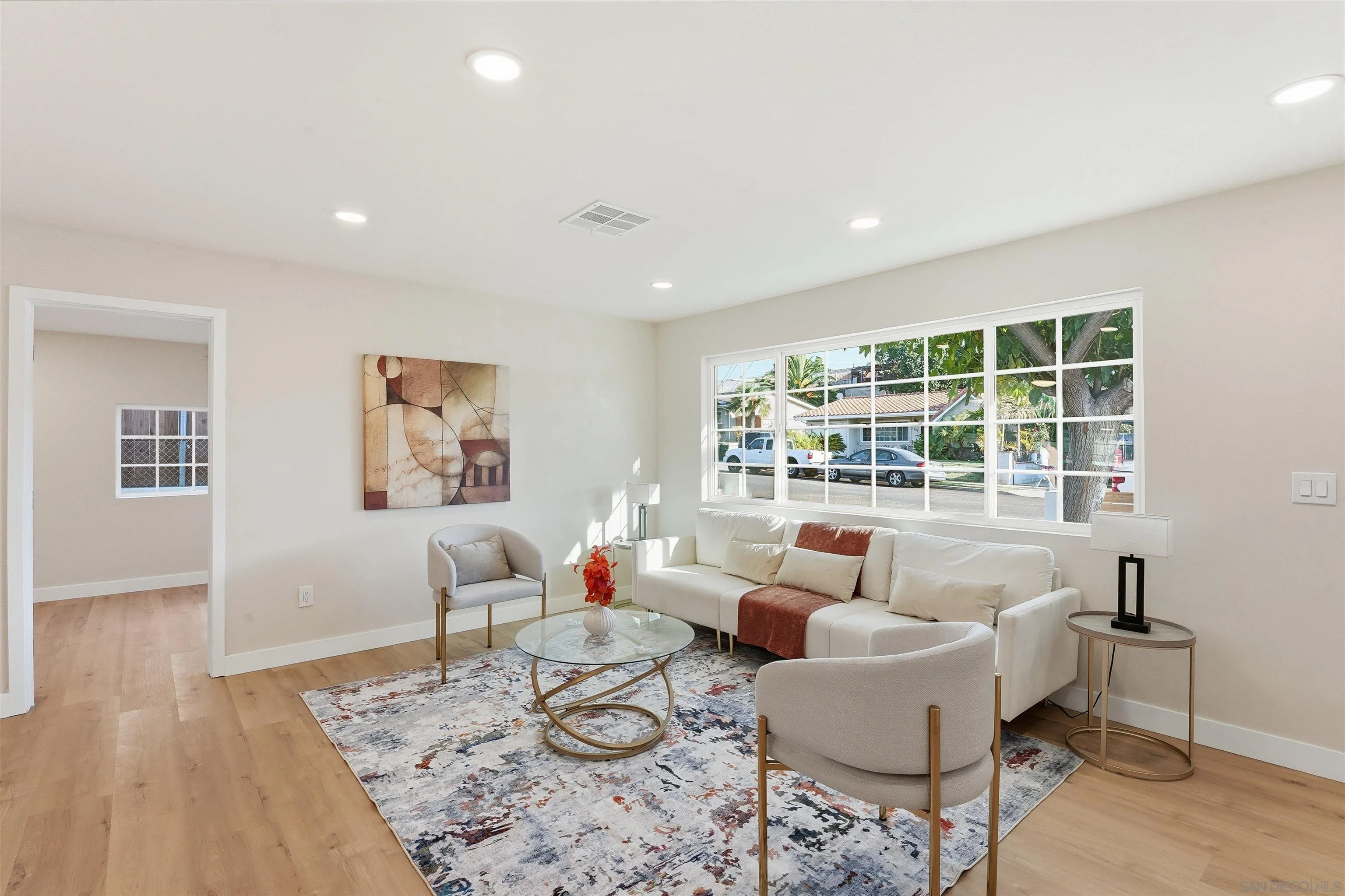 https://cdn.realtyfeed.com/cdn/127/250043452/3b6c510d55911053a12e046200f259c1.webp