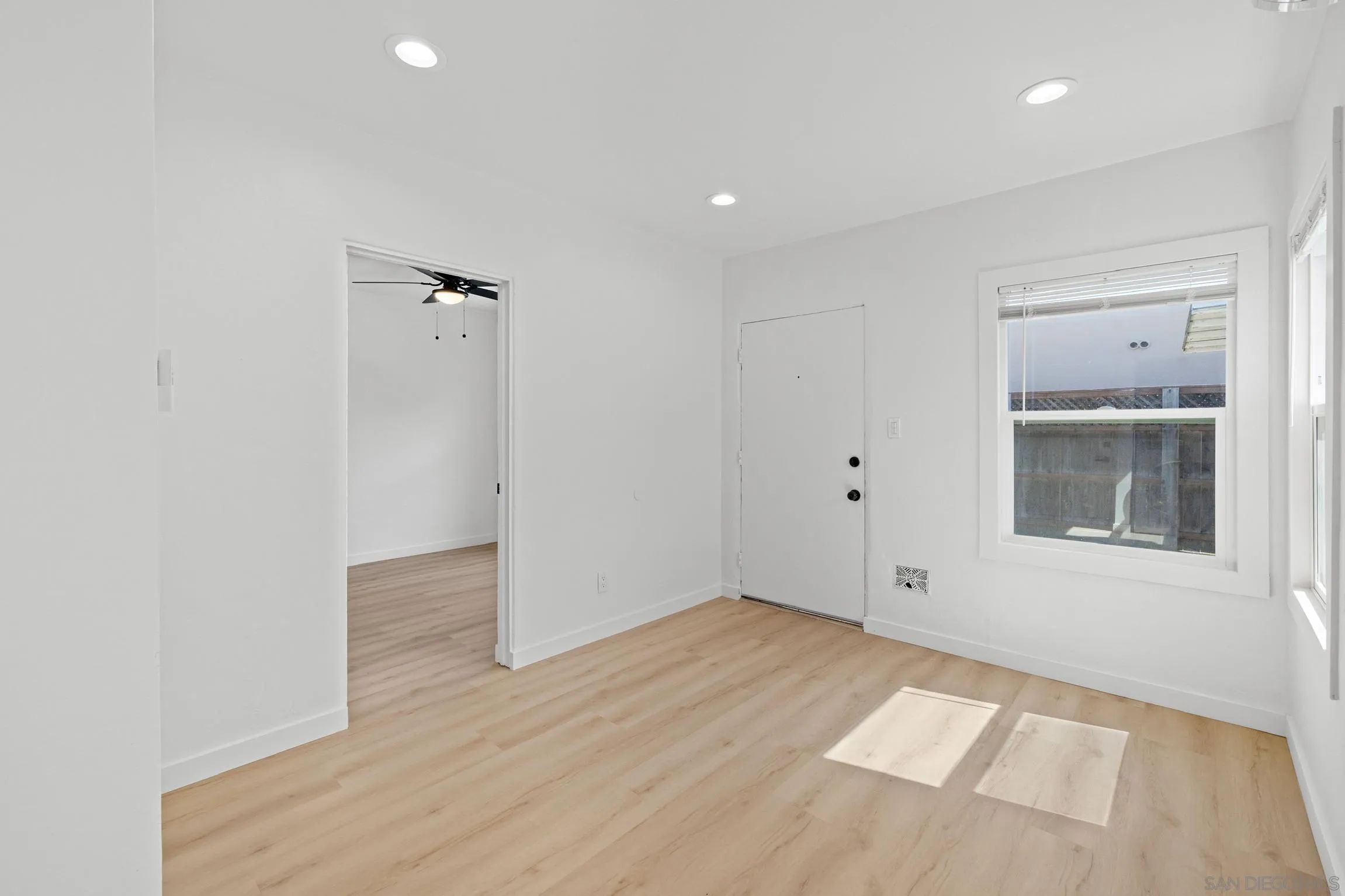 https://cdn.realtyfeed.com/cdn/127/250043466/f45ae98a36a362346024c5485724dc24.webp