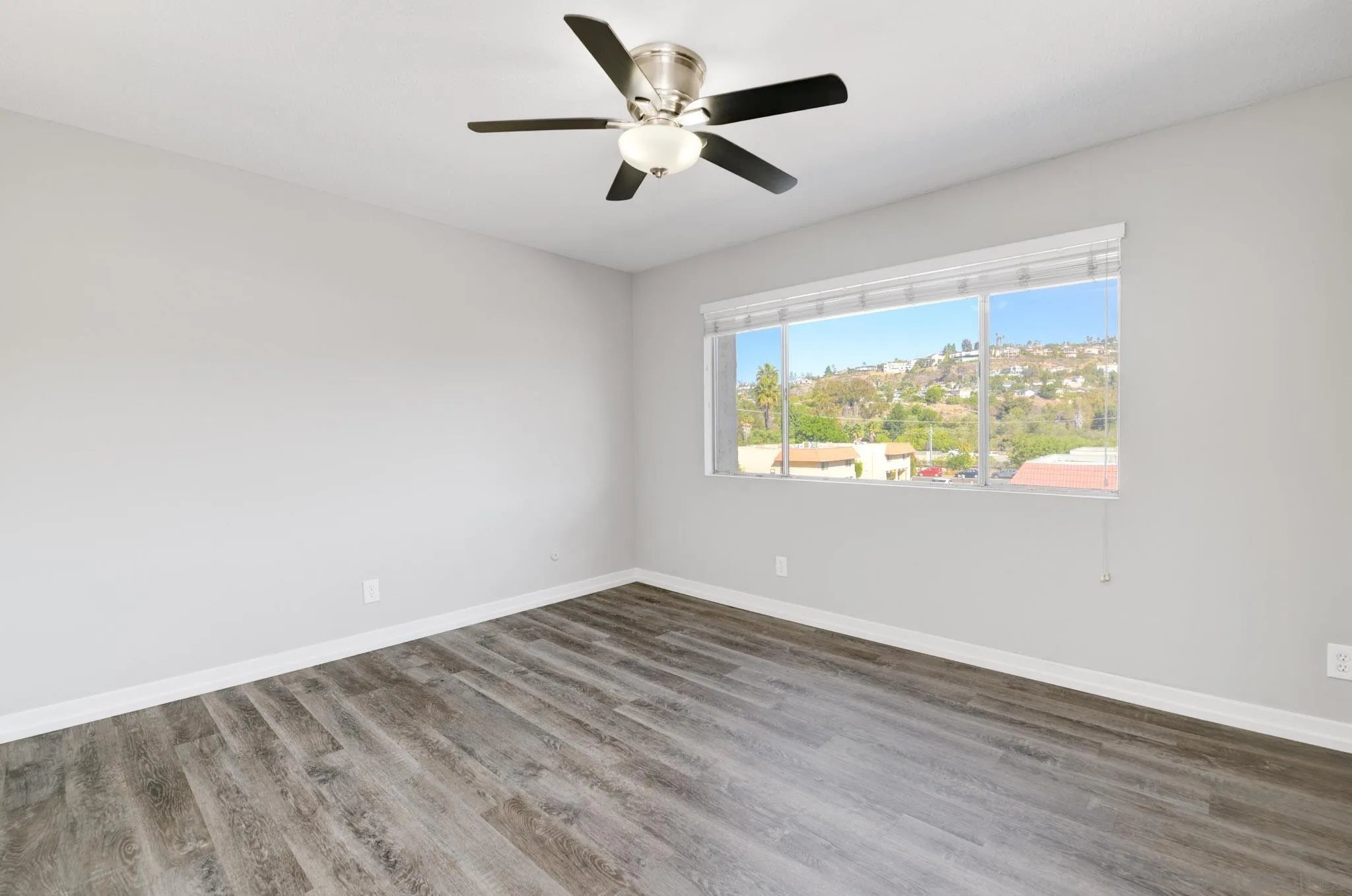 https://cdn.realtyfeed.com/cdn/127/250043468/8ad5413e56e5cc01c817937772f85f49.webp