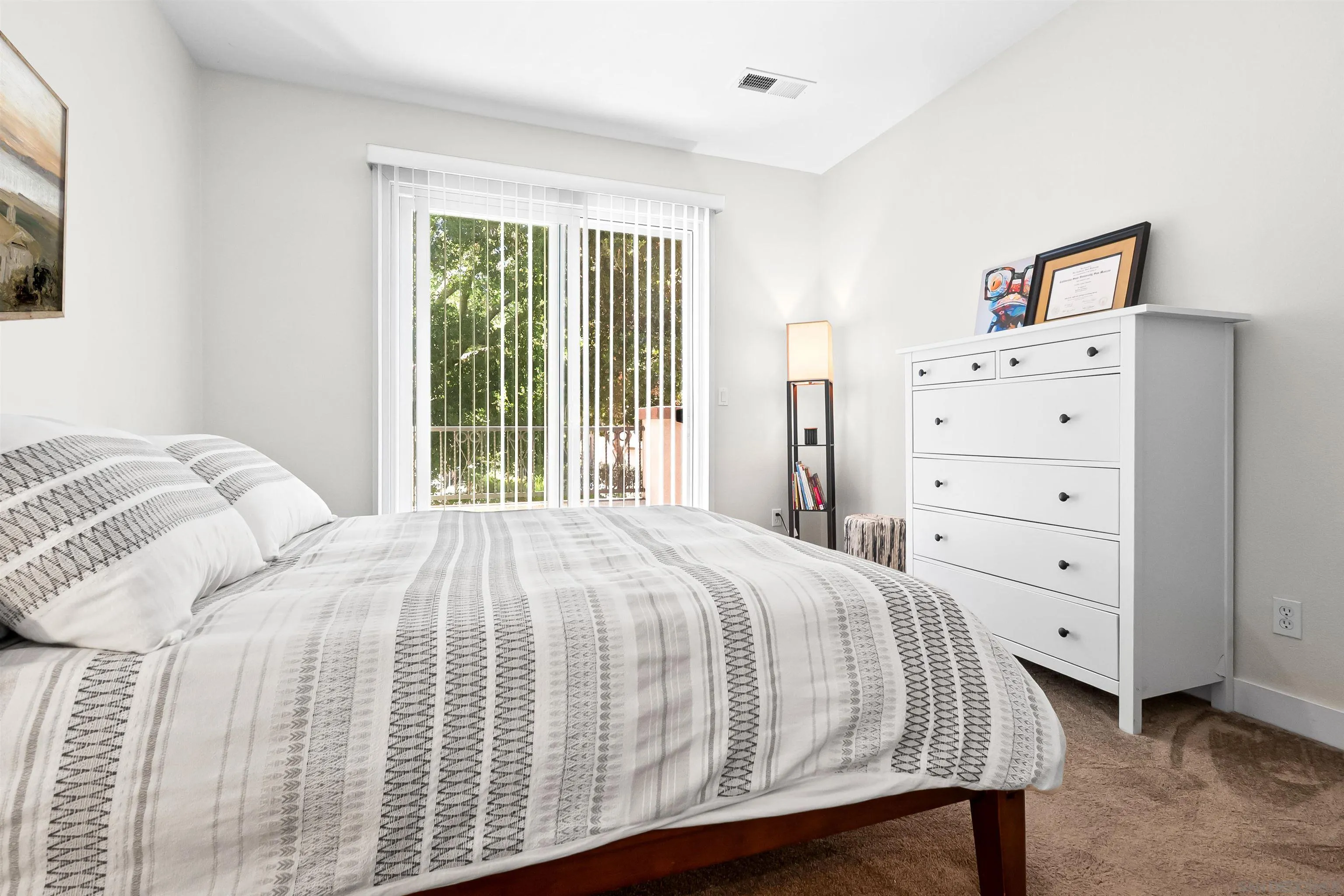 https://cdn.realtyfeed.com/cdn/127/250043475/cb3032d3e0399b1a7a7e3925de672395.webp