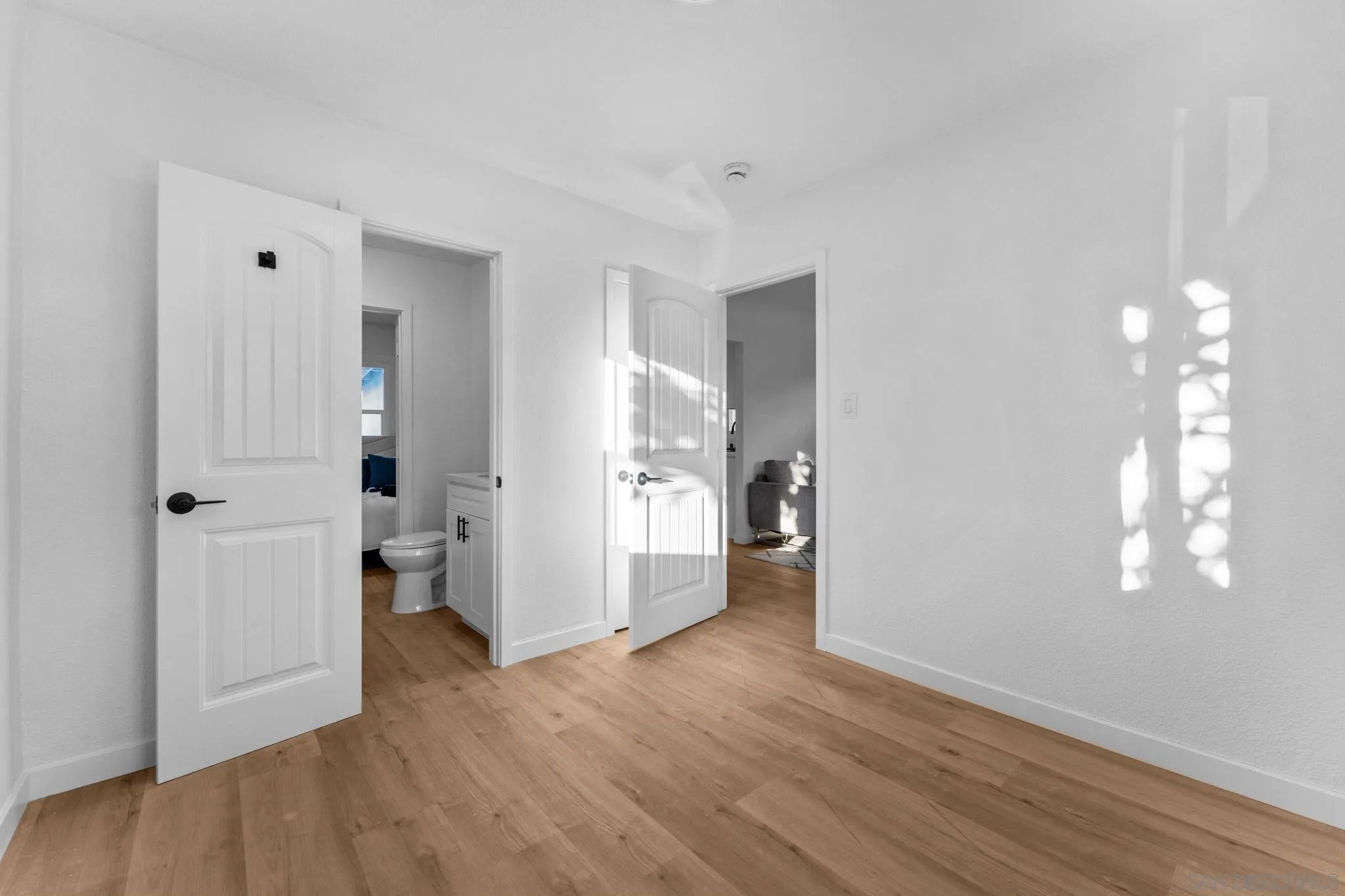 https://cdn.realtyfeed.com/cdn/127/250043484/7ebd66c61091997aaf21e16e450babdc.webp