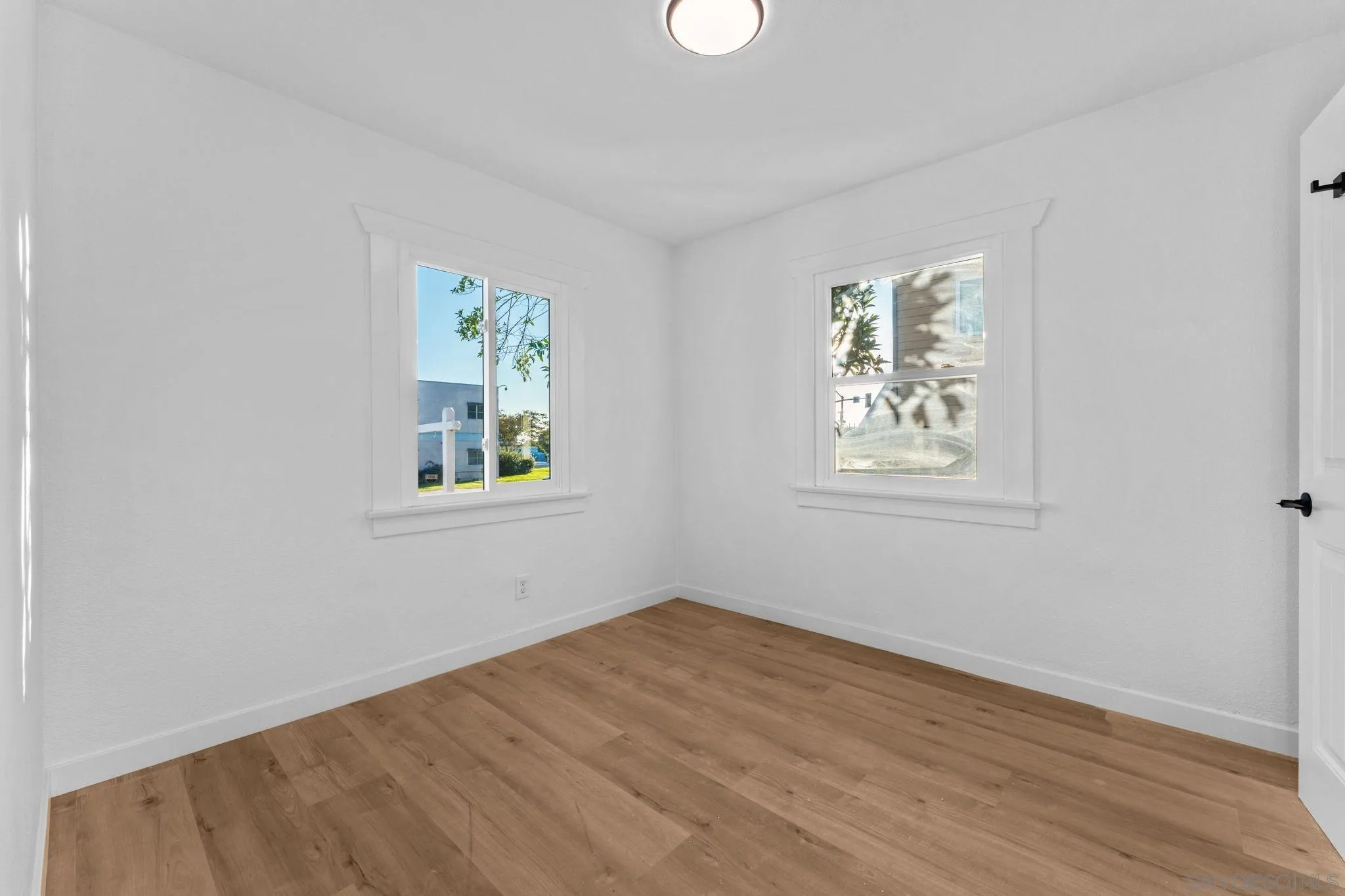 https://cdn.realtyfeed.com/cdn/127/250043484/f49395ec024274dd90c790af48f80978.webp