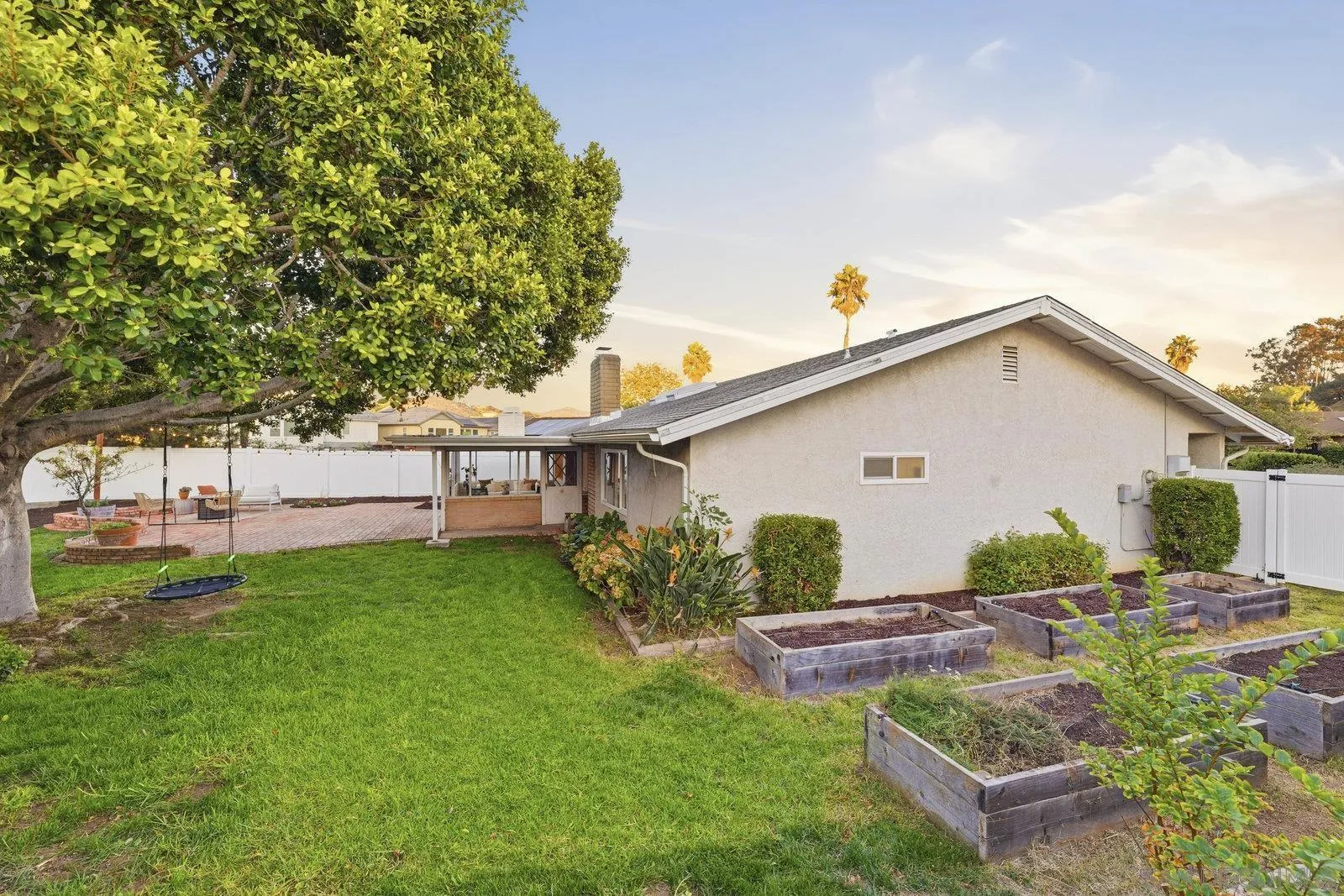 https://cdn.realtyfeed.com/cdn/127/250043487/991c511602019750c20a4c682ebfb242.webp