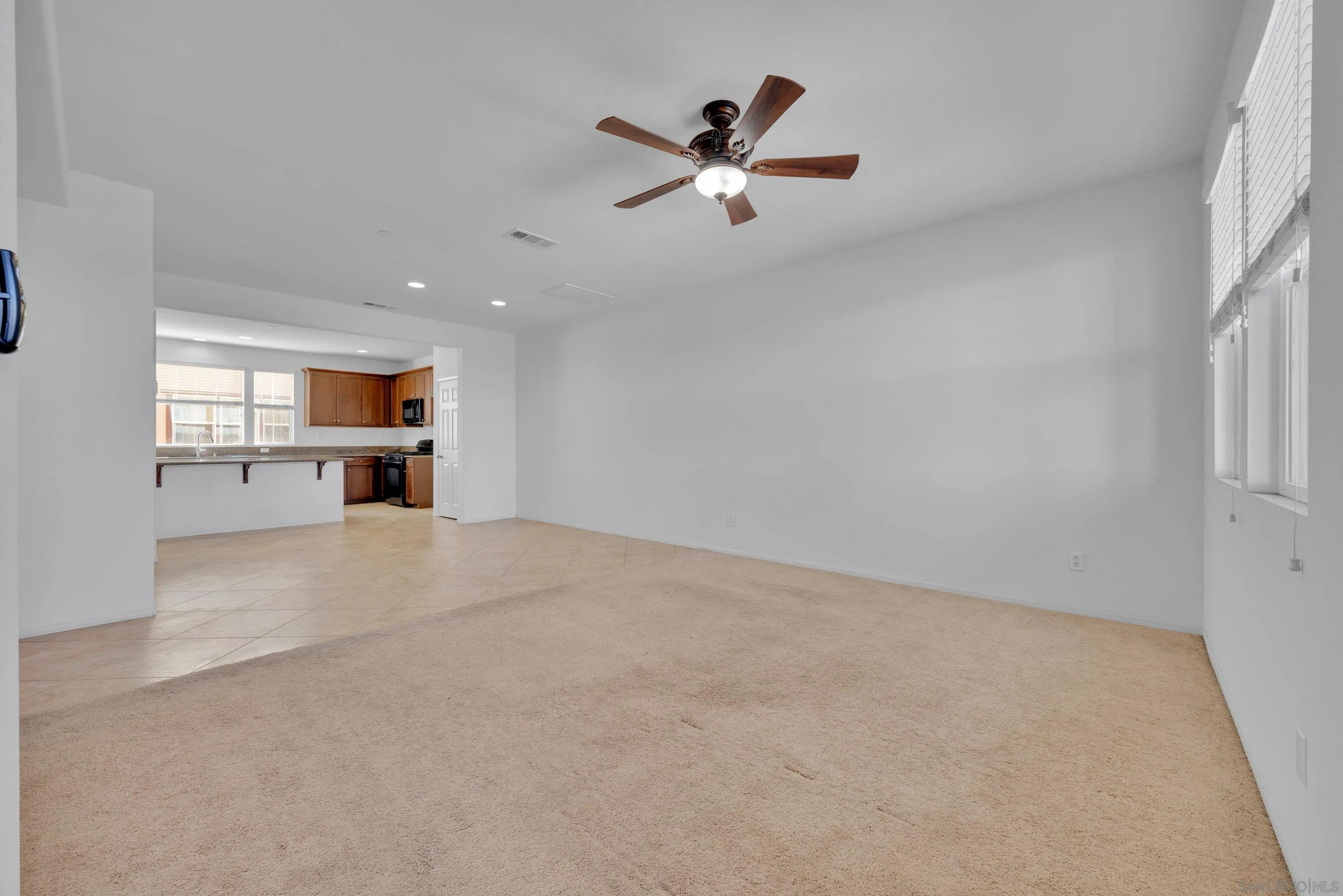 https://cdn.realtyfeed.com/cdn/127/250043493/09783fbe14dbbf2211ee1e507358e1c3.webp