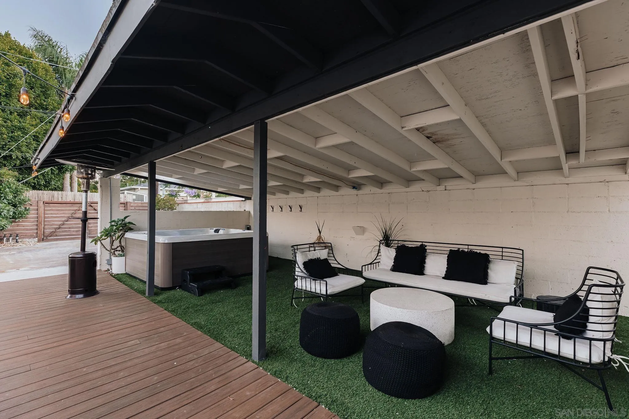 https://cdn.realtyfeed.com/cdn/127/250043497/5e99eb9e241704e252b354db194b62f8.webp